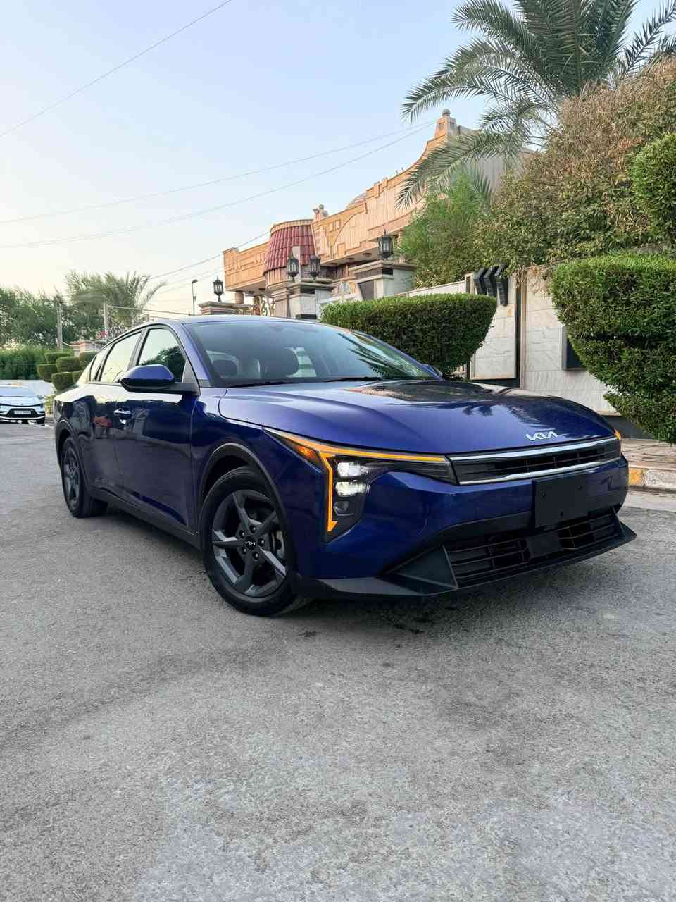 السلام عليكم كيا K4 2025 وارد امريكي
مواصفات LX نص فول 
بصمه رادارات امامي خلفي جانبي نقط عمياء تشغيل عن بعد قياده ذاتيه توقف ذاتي هند بريك بصمه تحديد مسار مثبت سرعه رادار امامي اوتو هولد 
السياره بحالة الوكالة حادثه موضح بلصور فقط لحيه الدعامية الامامية مكسورة وبيهه شخط بلباب الخلفي دعامية امامية ولايتات بلاديات راجعات نفسهن بدون صبغ  بدون ايرباك بدون دواخل السيارة جديدة واحلى من الصور 
ماشية 10mi 
مكاني بغداد 
للتواصل *********** / *********** 
ملاحظة السيارة دخول جديد بدون رقم
