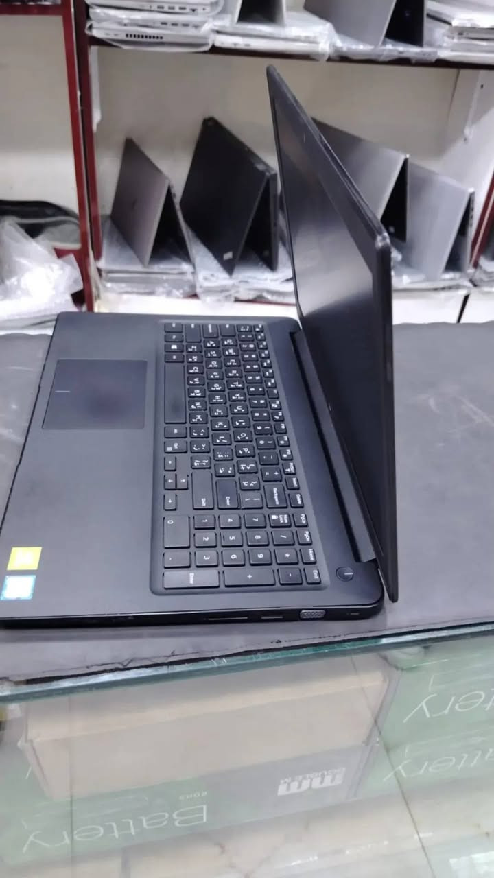 ديل 3500 • i7 الجيل الثامن • ٢٥٦GB SSD