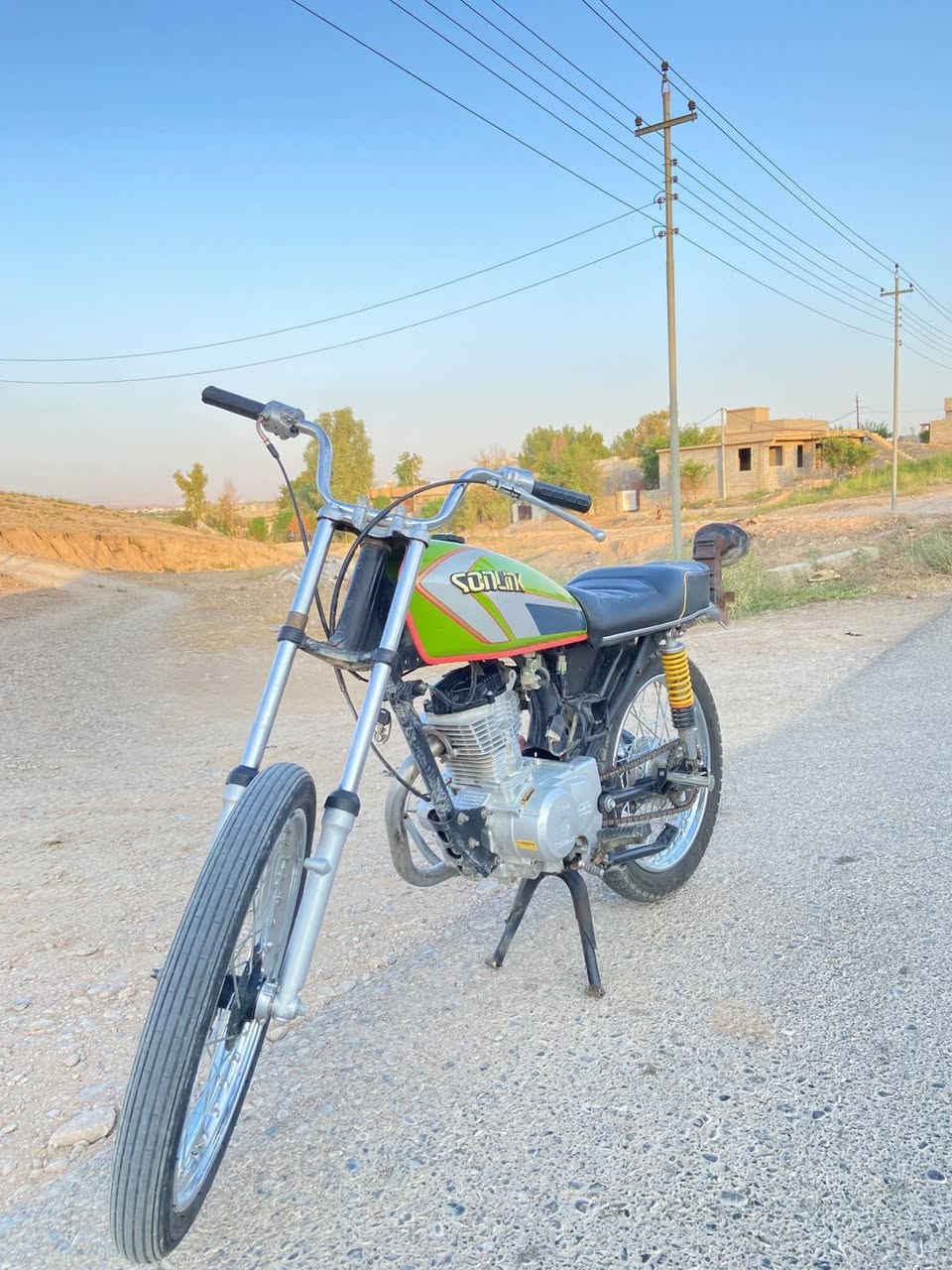 سلام عليكم سيجي نامة مديل ٢٥ دراجة نضيفة محرك مفتوح بس ولفات شلعة معدل فول سعر 450و بي مجال رقمي ***********
