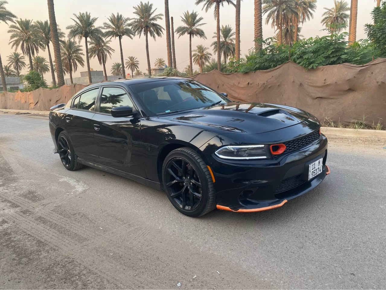 السلام عليكم ورحمة الله
دوج جارجر 2019 جي تي فول عدا الفتحة
حادثها موضح بالصور 
بيها قطع كلير من امريكا موضحة بالسونار
سعرها 185 وبيها مجال ان شاء الله
مكانها قرب جزيرة بغداد السياحية
*********** بغداد, العراق
