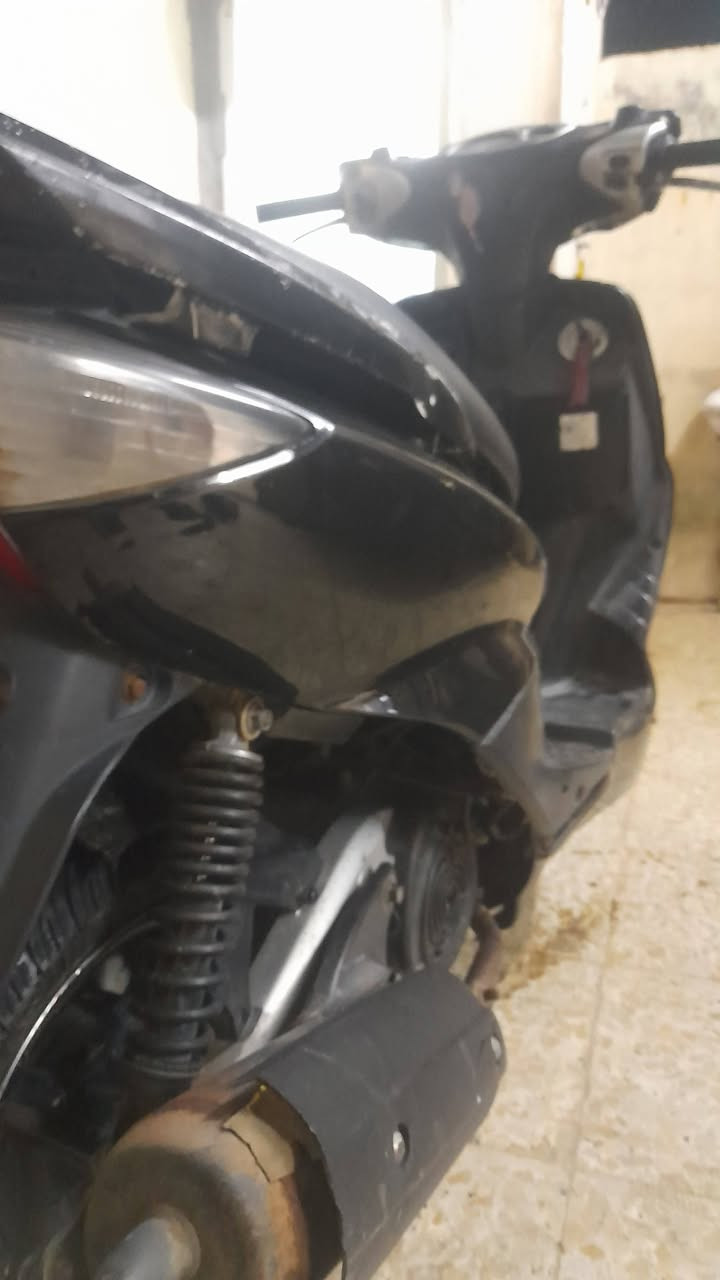سكنس 140  الدراجة جديده نكرة سلف هندر كله شغال وابلادي كهربائيات دبلات تايرات قفل استيرن ابريكات خلفي امامي الدراجه خير من الله  دهن جديد  السعر 400 بيها مجال  مكاني بغداد مدينة الصدر ***********

