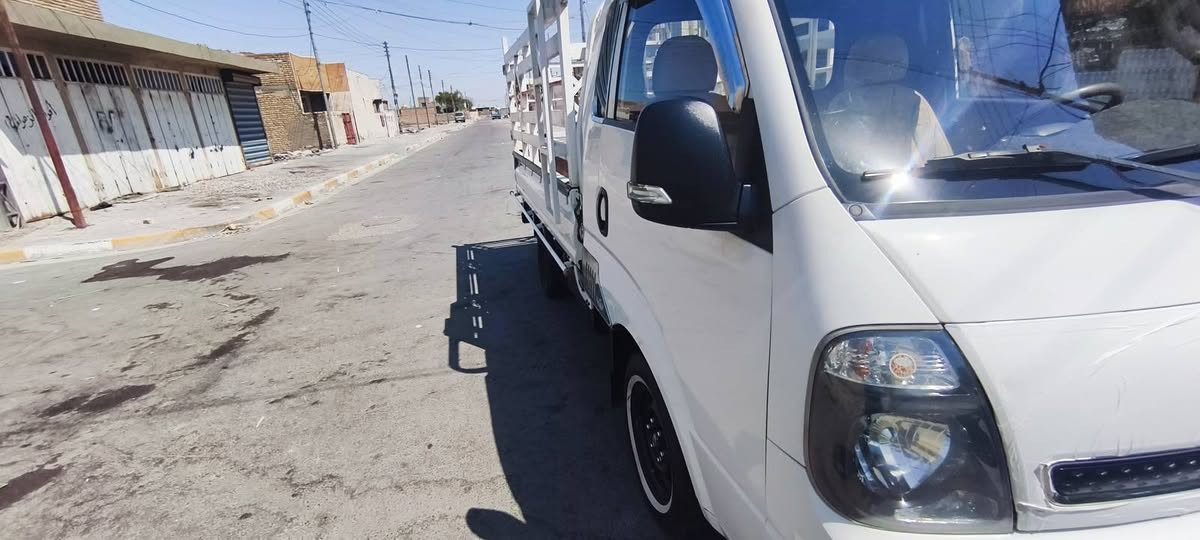 سلام عليكم
كيا بنگو 2018 مكينه وگير وشواصي تدفئه تبريد صبغ
ضربه كفاله مكفوله من كل النواحي محرك 2700
رقم السيارة انكليزي بغداد تحويل ثاني يوم 
سعر 128 وبيهة مجال 
مكاني بغداد 
الرقم  ***********
