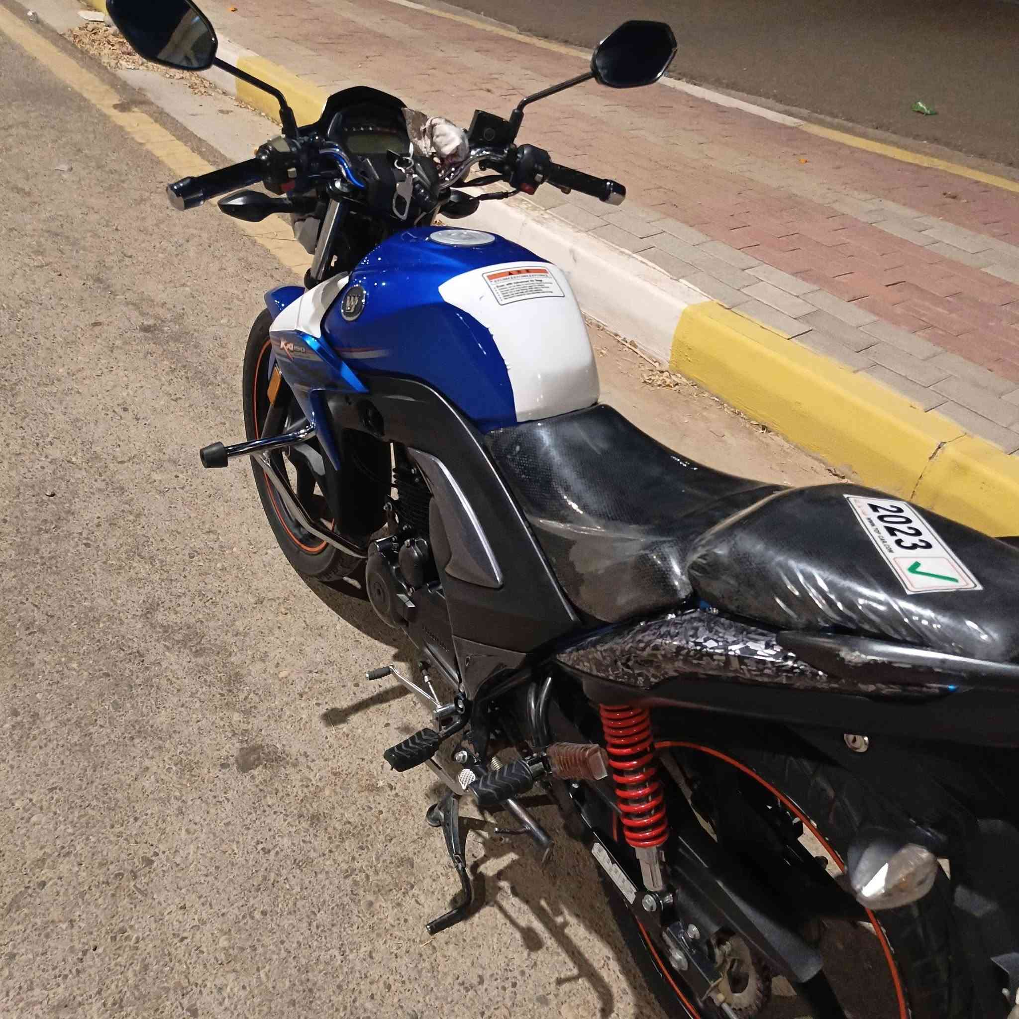 سلام عليكم   دراجه للبيع موديل ٢٠٢١
السعر ١٣ ورقه وبي مجال
للاستفسار عل رقم ***********
