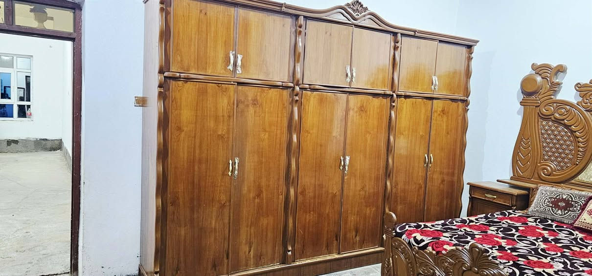 غرفه توج 5 قطع حطاطه  خشب عراقي الصاج داخل و خارج 5 ملم
استخدام قليل
 بسعر مناسب 
950الف وبيها مجال 
الرمانه البوعبيد الحويجه 
نقل وشد مجاني ‪***********
