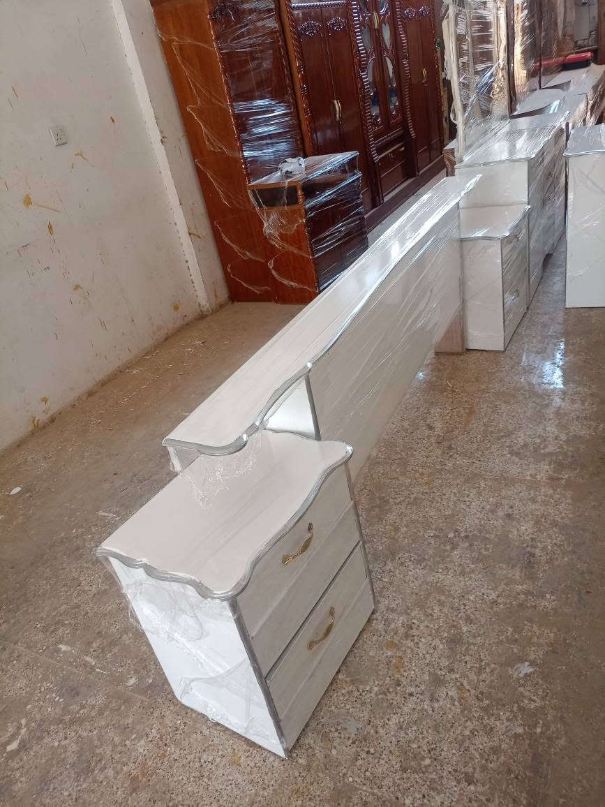 غرفة نوم عراقي مستخدم اخو الجديد شغل عراقي صبغ حراري تصيمم تركي شغل درجة اولى مرتب ضهر جرجوبة السعر 775 الف وبيها مجال للطيبين 
رقم الهاتف *********** بعقوبة, ديالى
