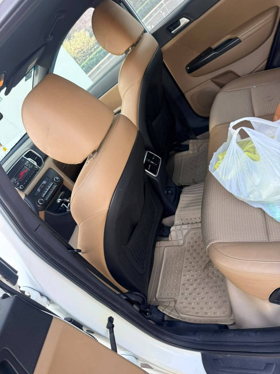 سلام عليكم سبورتج خليجي 2019 رقم بغداد سياره جاهزه من كلشي واحلا من صور رقم بغداد مبدل بنيد ومصبوغ 
وبيها بارد قليل سونار موجود 
السعر 165 مكان بغداد العامريه 
***********
