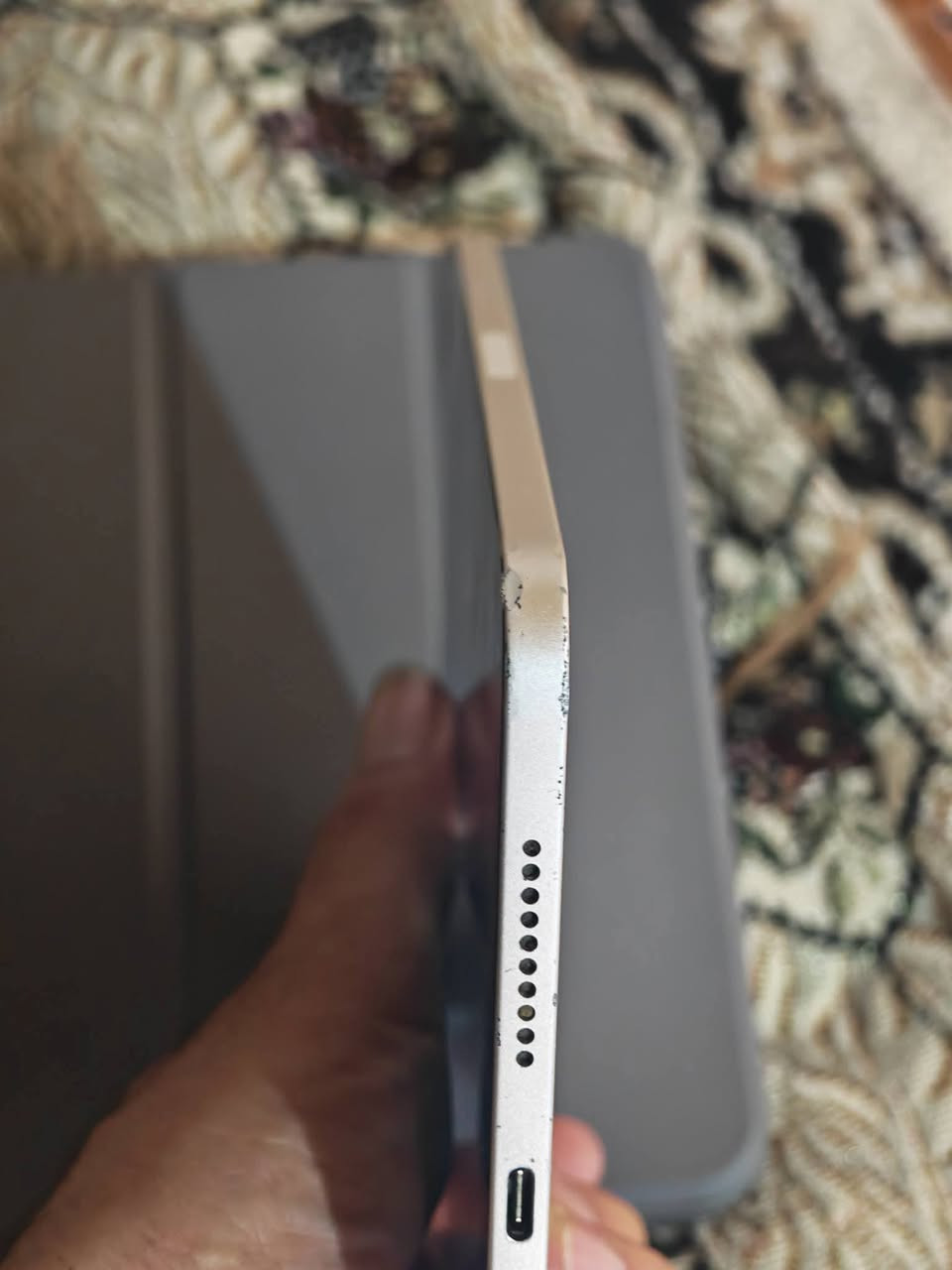 ايباد مني 6
اذكره 64 بطاريه 81
نضافه 90 بل 100
بي طخات بشاصي 
بدون عيب سعر 300
توصيل موجود مكاني 
واتس اب ***********
