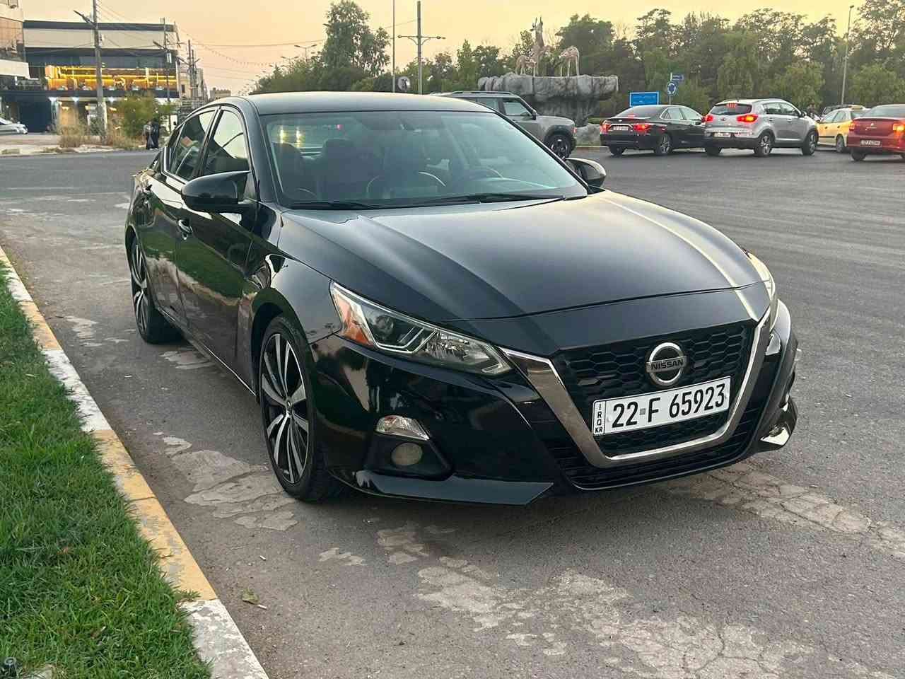 نیسان ئەلتیما  رەشی تۆخ 2019   SR پشت و پێش کپس بس دوو دەرگاو پەلەیەک لە بۆنیتی بۆیاخە یەک جێگا لە دەرگایەکی ساردی هەیە بێ ناوەوە بس ئێرباگ شانیکی سیستمە هەموو شتێکی بلادی بەشەرت تەنها 100milesرۆشتیە سعری117$ مجال ناو نیشان هەولێر 
Whatsapp  viber  telegram snapchat 
***********   *********** أربيل, العراق
