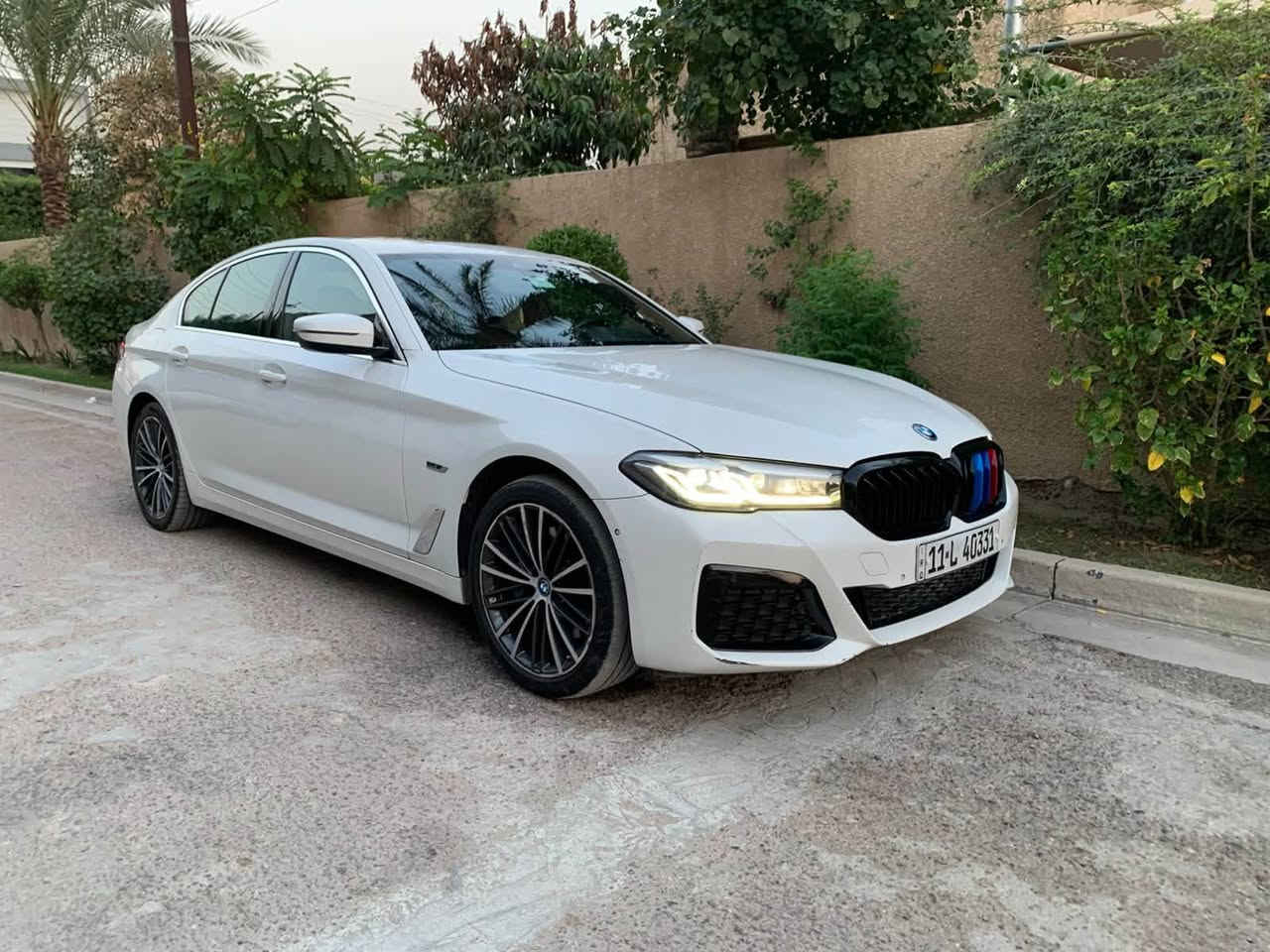 Bmw 530e موديل 2023 بلكن هايبرد
 بدون ايرباك بدون دواخل 
صبغ جاملغ خلفي 
ماشيه 57000 
موجوده بغداد حي الجامعه 
السعر ب31.500$ وبيه مجال قليل 

***********
