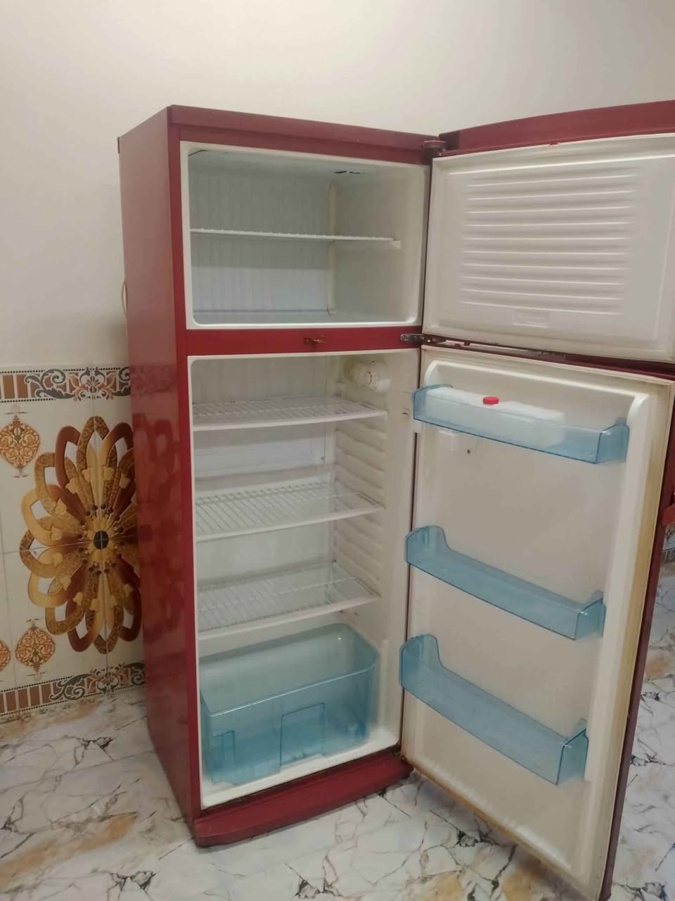 العنوان الحيانيه موسى الكاظم قرب حسينيه الحوراء رقم الهاتف *********** بي وتساب البصرة, العراق
