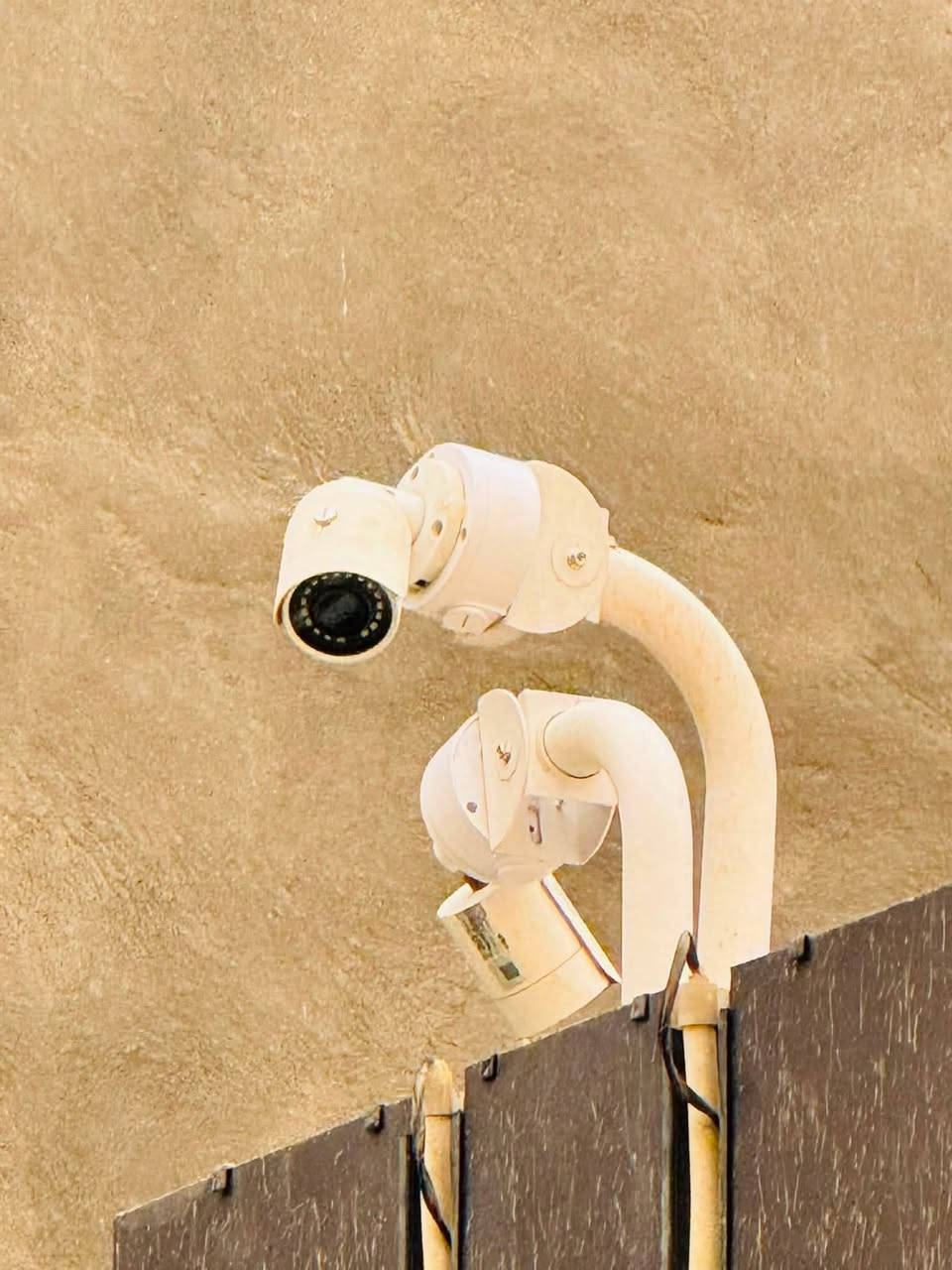 نصب ستلايت وقنوات نجوم رابعه 
وكاميرات مراقبه 
***********
