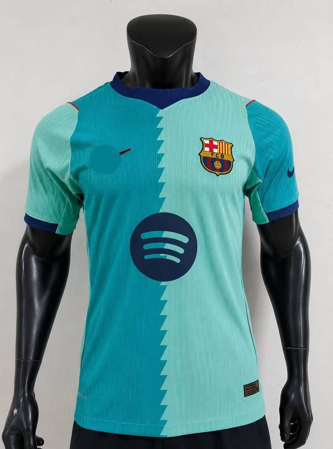 ♦️جملة…♦️و مفرد 🙋🏻‍♂️
جمال موسم 2027 
دريس نسخة لاعب شعار جيلاتين تايلندي💯✅
قياسات:S_M_L_XL_2XL
يوجد توصيل الئ جميع العراق
للحجز والاستفسار مراسلة الصفحة أو واتساب *********** 
#تجهيزات #الكابتن 
#تجهيزات #رياضية
