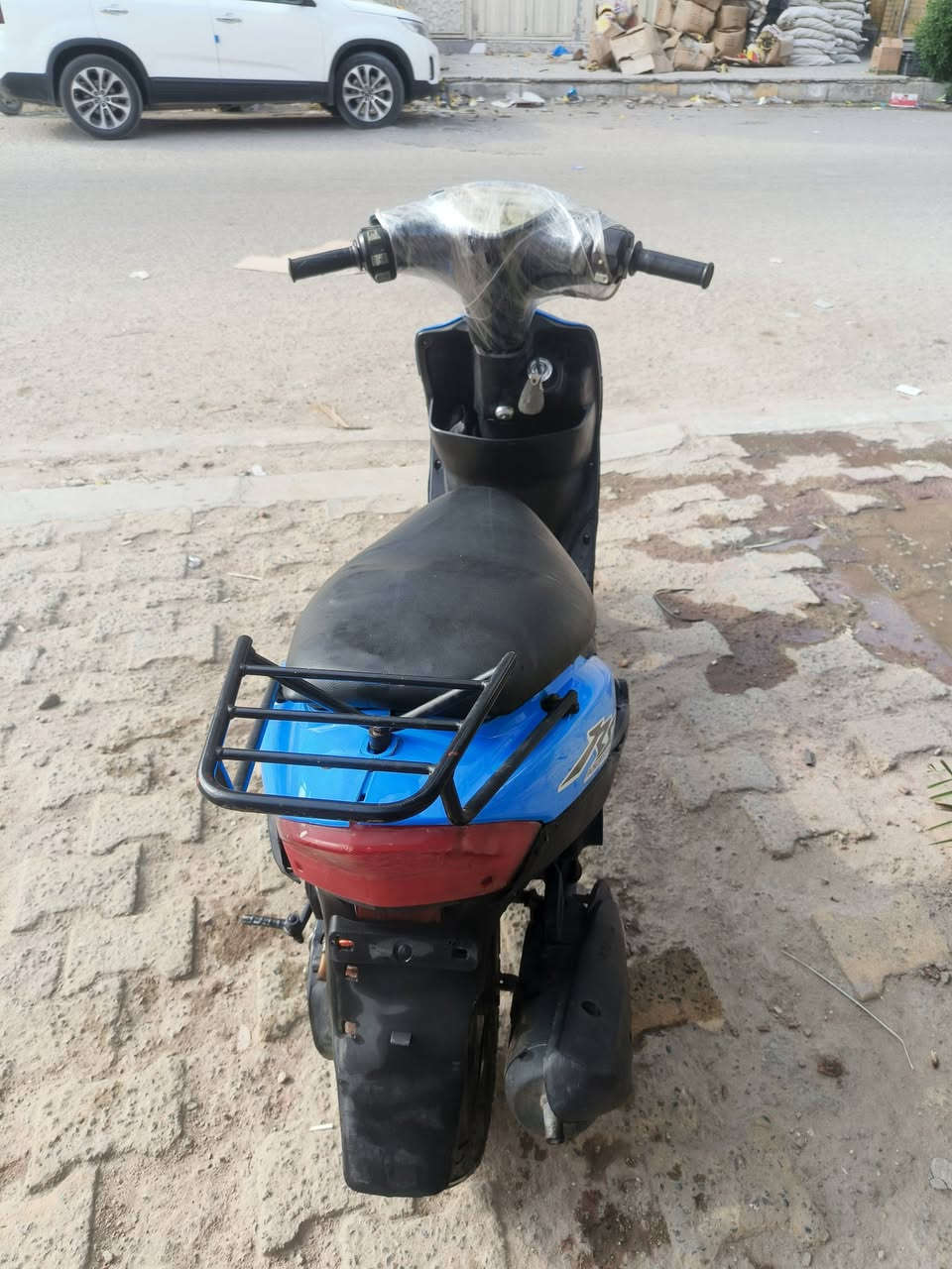 ماكس عدلة • سلف • كهربائيات