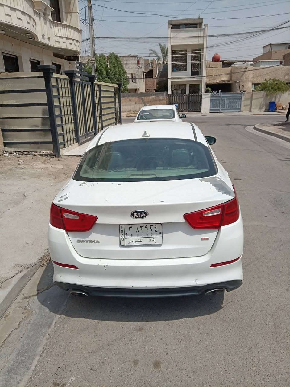 كيا اوبتيما موديل 15
مكفوله محرك وصدر وتبريد 
سياره مكفوله من الضربه
 وارد امريكي  جيدي اي 
 بيهه طخه بخشم البنيد 
سياره مشكلتهه اضباره ضايعه
 معروضه على 80 وبيهه مجال 
***********

