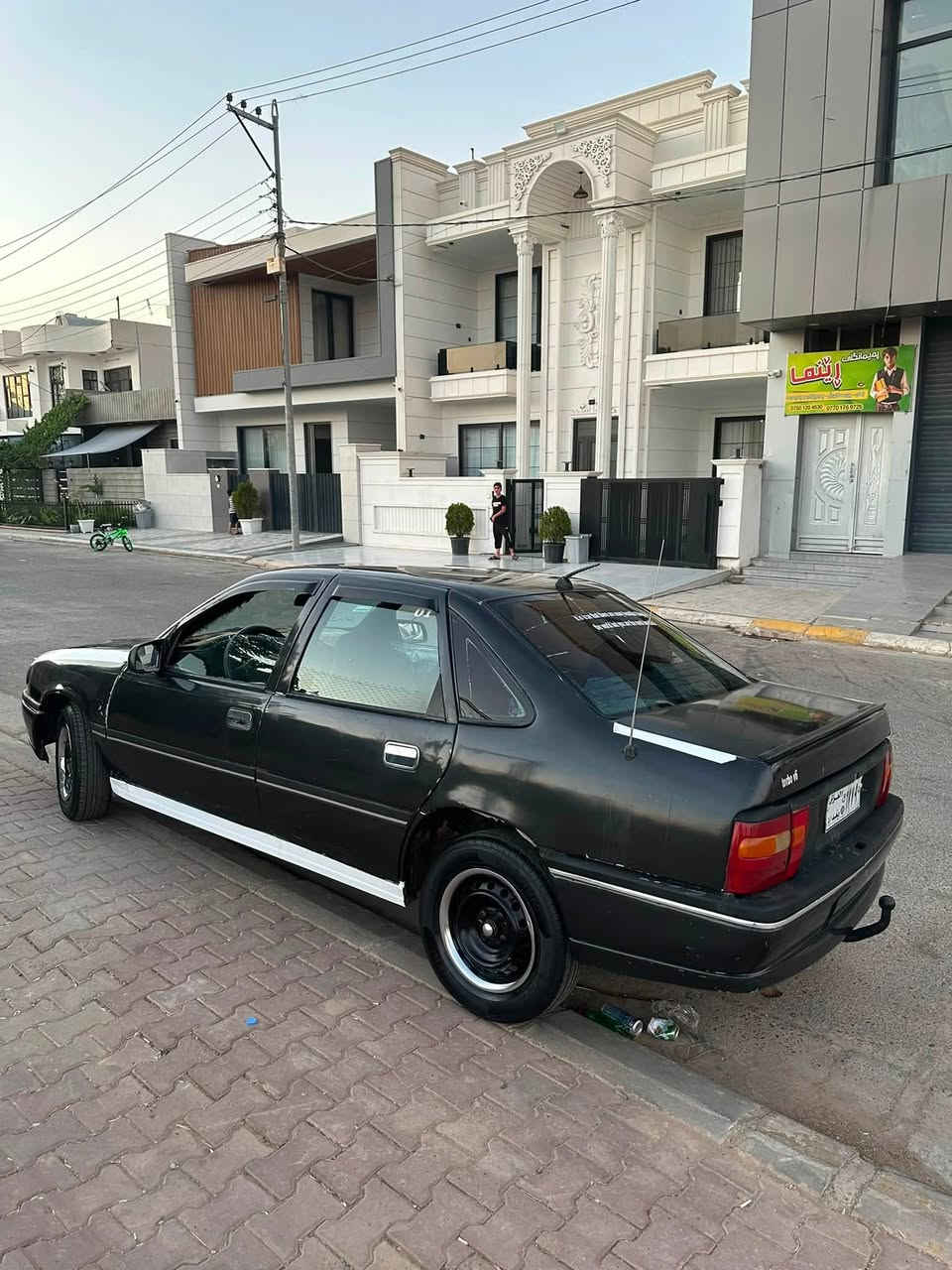 ئۆپڵ فیکترا 1991مەکینە 1.8بۆ فرۆشتن سعر 17گڵا و مجال زۆر کەم
ئارم پلاستیک سلیمانی  
 بەشەرت ئەوەلیات غرامە 
گێرو مەکینەو کارەبای بەشەرت
سەقفی جوانە موسو براوە بەشەرت
دواو پێشی لیدراوی نیە 
توندوتۆڵو بی مەسرەفە شوین چەمچەماڵ ژم وەتساب ***********
***********
ئەدمین ❤️🌹

