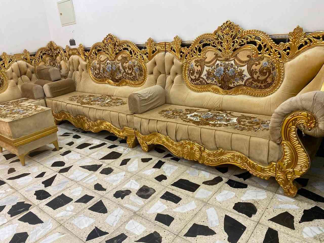 السلام عليكم 
طخم ملاكي 10 قطع للبيع 
للاستفسار اكثر ***********
العنوان بغداد الاورفلي
