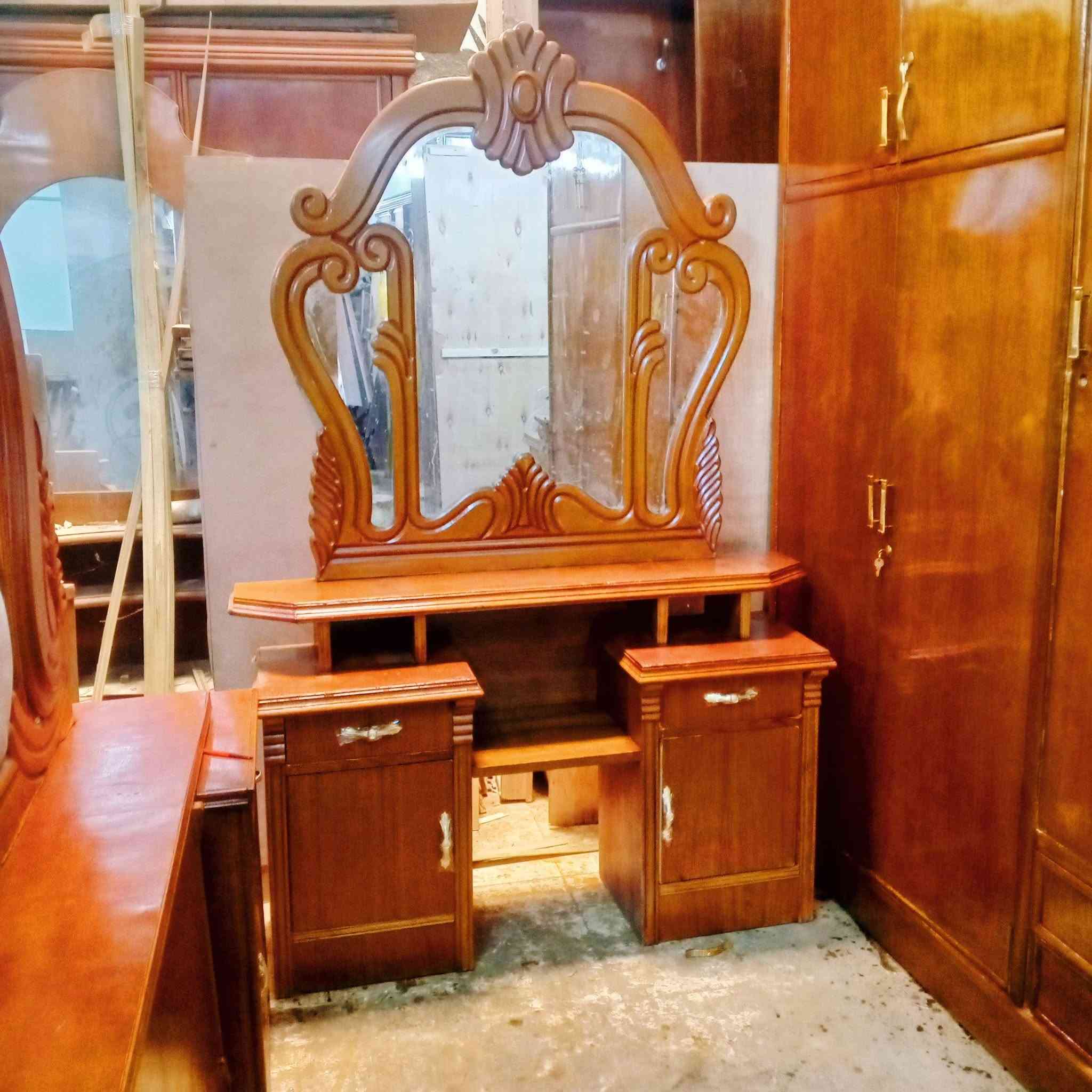 معرض ونجاره حجي سجاد ارخص الاسعار غرفه ام 5 طابقين تزكام درجه اولى داخل وخارج صاج ضهر جرجوبه زاويه كنتوريه كوت حي جهاد زويرجات مراسله او اتصال ***********
