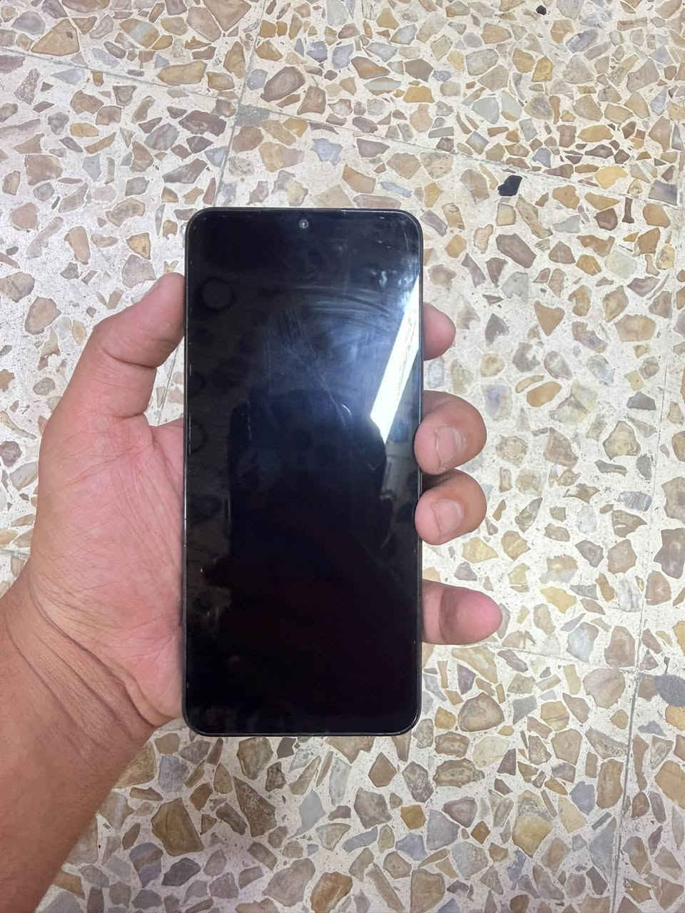 سلام عليكم شباب جهاز ريدمي 14c جهاز يخبل وكلش حلو ذاكرة 256/بطاريه 5160 جهاز خير من الله وذاكرته كلش حلوه256  جهاز كله نضيف وعل فحص تجي تفحص تقتنع  يلا تأخذ 
وسعر 160 وبي مجال لطيبين مكاني بلديات بشارع مصرف  
رقم ***********
