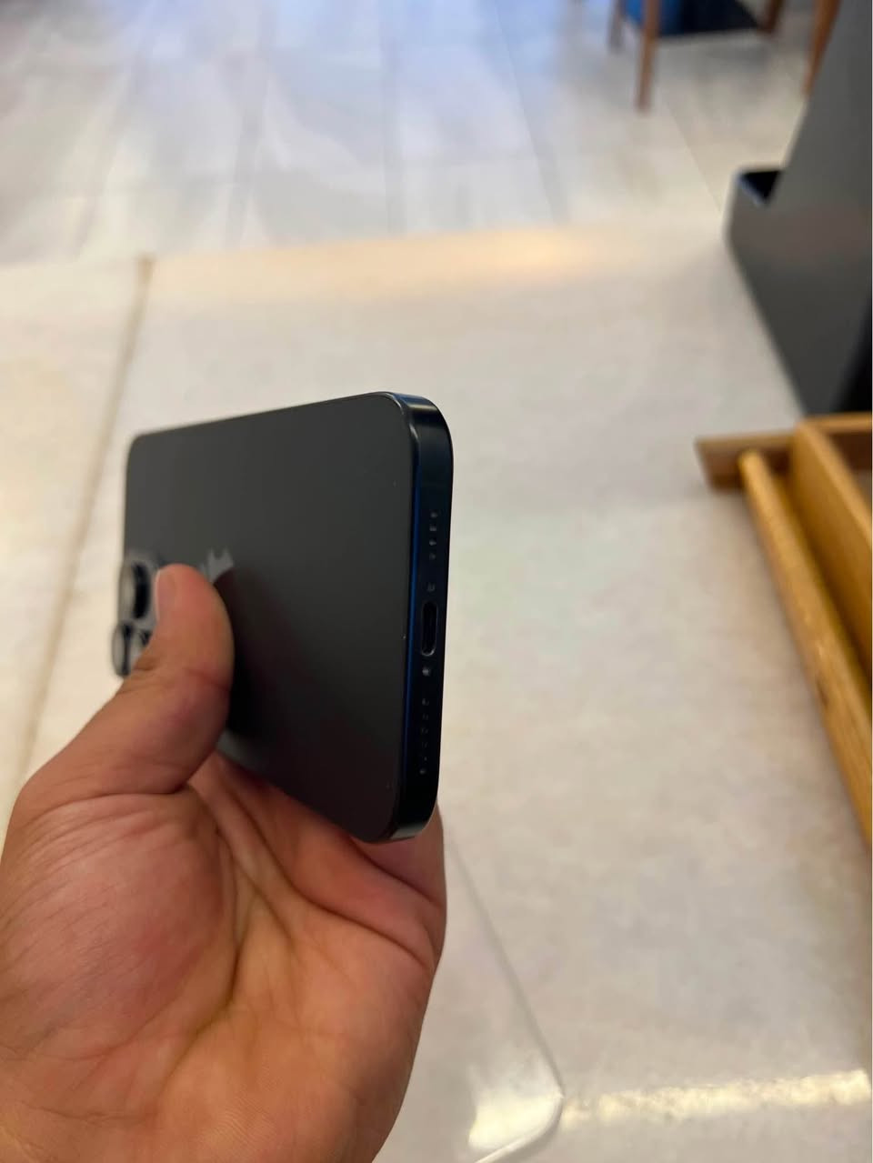 ايفون 16 pro max
بحاله جديه جدا 

بطاريه 99
ذاكره 256
ما مفتوح وما مبدل بي شي
سعره مليون و600 وبي مجال
مكاني بصره -تنومه
رقم الهاتف *********** البصرة, العراق
