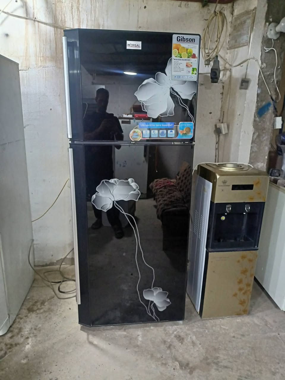 للبيع ثلاجة جيبسون 24قدم اخو الجديد  ***********

