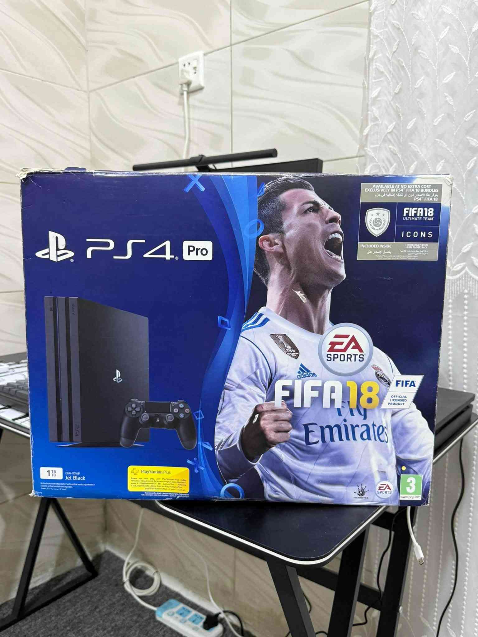 بلي فور برو مهكر مساحه واحد تيرا الجهاز نضيف حيل نضيف نضام 12.52 
تهكير موقع الجديد وياه جوستك اصليه وملحقاته اج دي وباور المخارج مالته فول مثل ما تشوفون والمخرج مال البور ثنائي يعني آخر إصدار ما بي صوت مروحه قوي مثل الباقيات 
ما بي العاب لان فرمتت الهارد من هكرته موقع ونسيت أكله نزل العاب بيه انت تنزل العاب على راحتك
سعره 250 قفل 
مكاني البصره كرمة علي 
الرقم ***********
