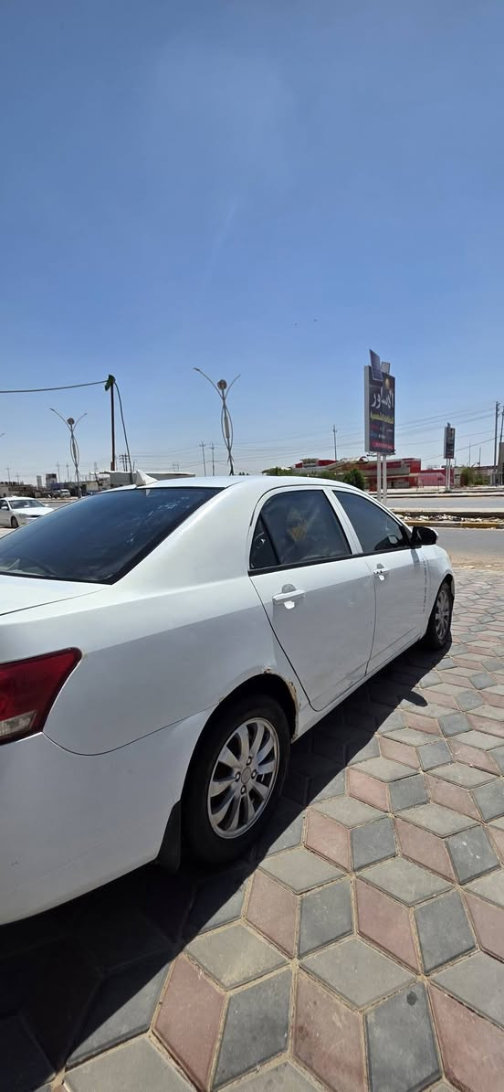 BYD 2013 للبيع 
رقم قادسية بإسمي وسنوية لـ 2029. محرك وكير أوتو بلادي وتبريد كُلهن مكفولات، ماشية 120 ألف كم. 
السعر 45 وبيها مجال 
***********
مكاني ديوانية
