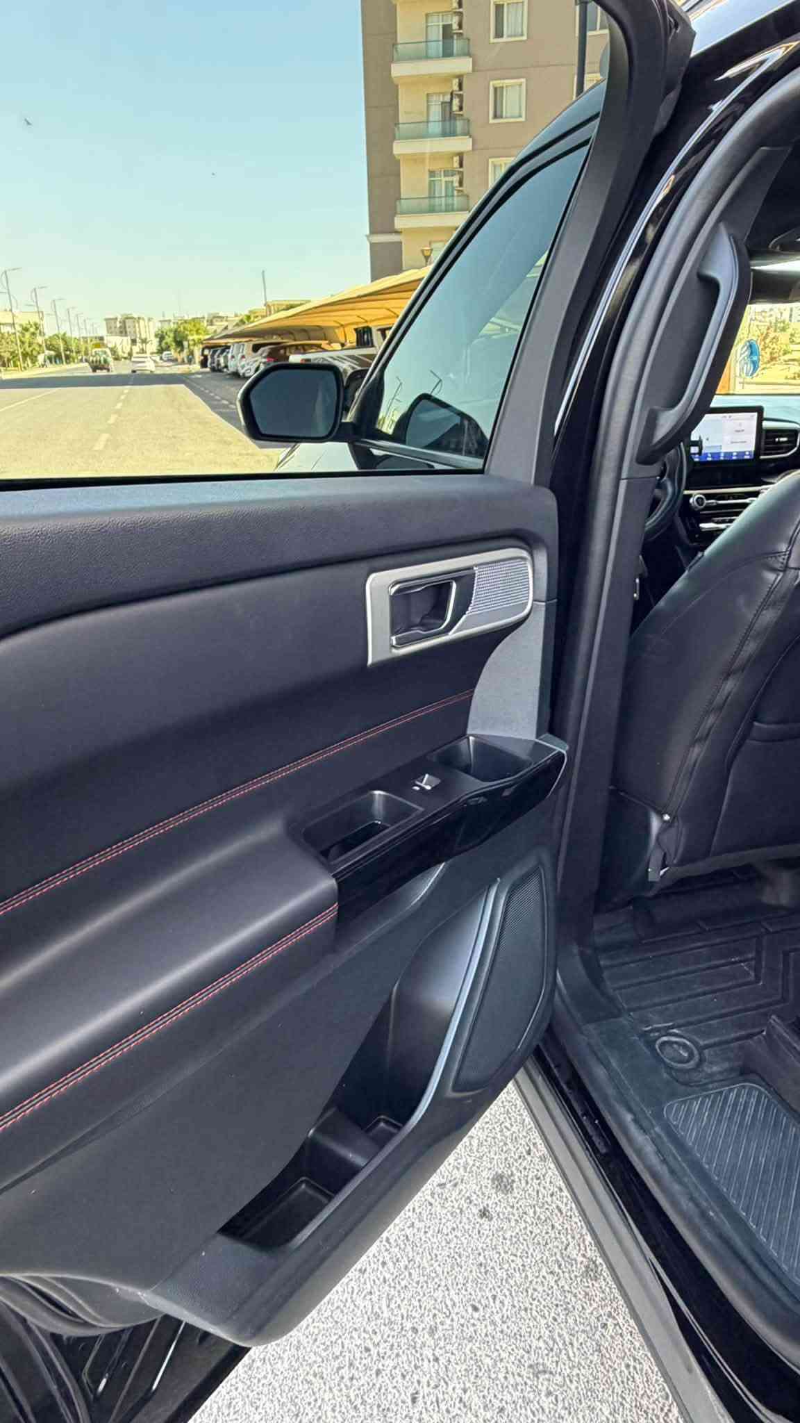 Ford explorer ST Line 2023 RWD
رقم اربيل الجديد سنوية وفحص وهزة جديد باسمي السيارة
مكان السيارة اربيل 
1-محرك 2.3 تيربو 300Hp
2-كشنات جلد
3-كشنات امامية كهرباء
4-كشنات امامية تدفئة
5-كشنات منفصلvip 7 راكب
6- ثلاثة قطع تبريد تحكم منفصل 
7-بانوراما كامل 
8-صندوق كهربائي
9-تشغيل عن بعد
10-اربع ابواب بصمة دخول ذكي
11-بصمة تشغيل 
12-ابل كار بلي واندرويد اوتو 
13-تحديد سرعة وتحديد مسار 
14-نقاط عمياء 
15-مرايا شفط 
16-رادار 360 درجة
17-سبع وضعيات قيادة Normal,Eco,Sport,snow,trail,slippery,Tow/Haul  ST Line RWD
18-تطعيمات باللون الاحمر لفئة ST Line عل دركة والابواب والدوسات والدشبول والكشنات 
19- تحكمات ستيرن كامل
20-الجامات الخلفية مضللة من الشركة وبيها كتاب تضليل رسمي 84%
21- ستيرن تدفئة
22-شحن لاسلكي ومنافذ تايب سي
23- تحكم بالانارات الداخلية والالوان 
24-Auto hold and Auto start
25-حساس امطار بالماسحات تشتغل من اكو مطر.
26-اوامر صوتيه 
27-شاشة عطلات وتحكمات كاملة بالسيارة
28-لايتات فول لد LED
29- حساسات وكاميرا خلفية
30-مرايا اوتو دم
31-بعد هوايه مواصفات…

ماشية 27 الف ميل قابل للزيادة 

السيارة بوضع الوكالة بدون اي نقص برغي واحد ممفتوح او نقص وبدون صبغ صندوق مبدل بلادي نفس اللون عداها كفالة عامة السيارة بدون قطرة صبغ بيها pdr اصبع بباب السايق ايرباكات كلشي بالسيارة بوضع الوكالة 

رقم الشاصي

1fmsk7kh8pgc10728

للتواصل واتساب 
***********

وللاستفسار ارسل رسالة دايركت
