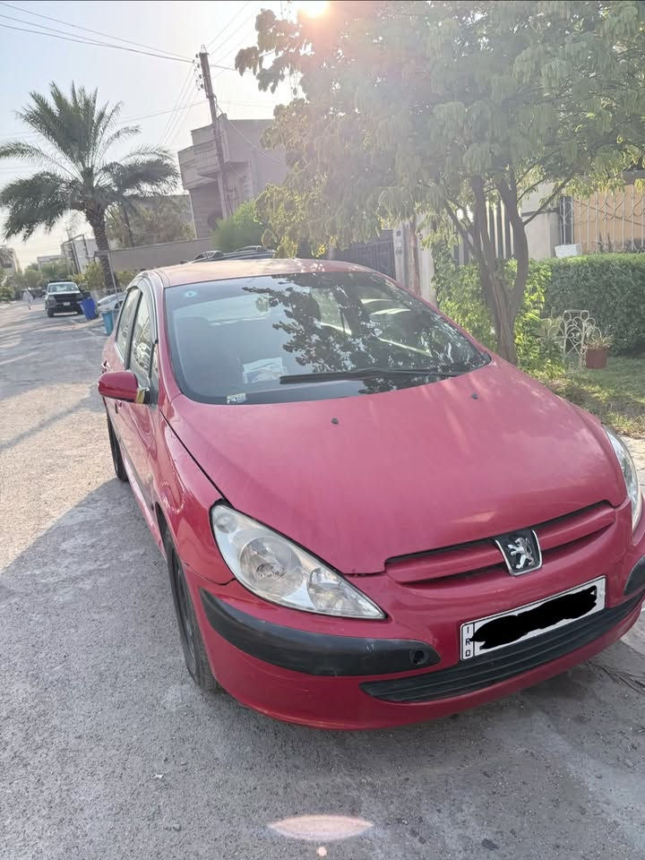 سلام عليكم بيجو 307 موديل 2005
سيارة جاهزه بس ناقصها باور ستيرن عاطل 

كير مكينه بلكات نوزلات كلها تمام مصبوغه حزام رايدها ب45 وبيها مجال بسيط 

***********
بغداد العامرية
