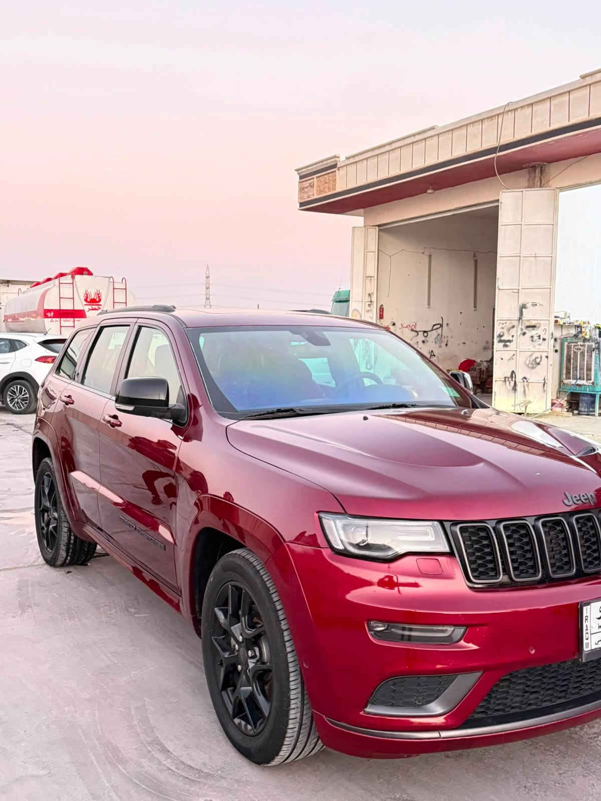 جيب 2019 خليجي
s مكفولة عدا الدعامية الامامية صبغ ماشية 63000 
رقم بغداد مكاني الحلة 
ب250$ وبيه مجال السونار اليوم مسوي 
مبدل بساتم مال 2014 بالشركة بانزين عادي لادونز ولا دوخ بالمحسن 
موبايل ***********
