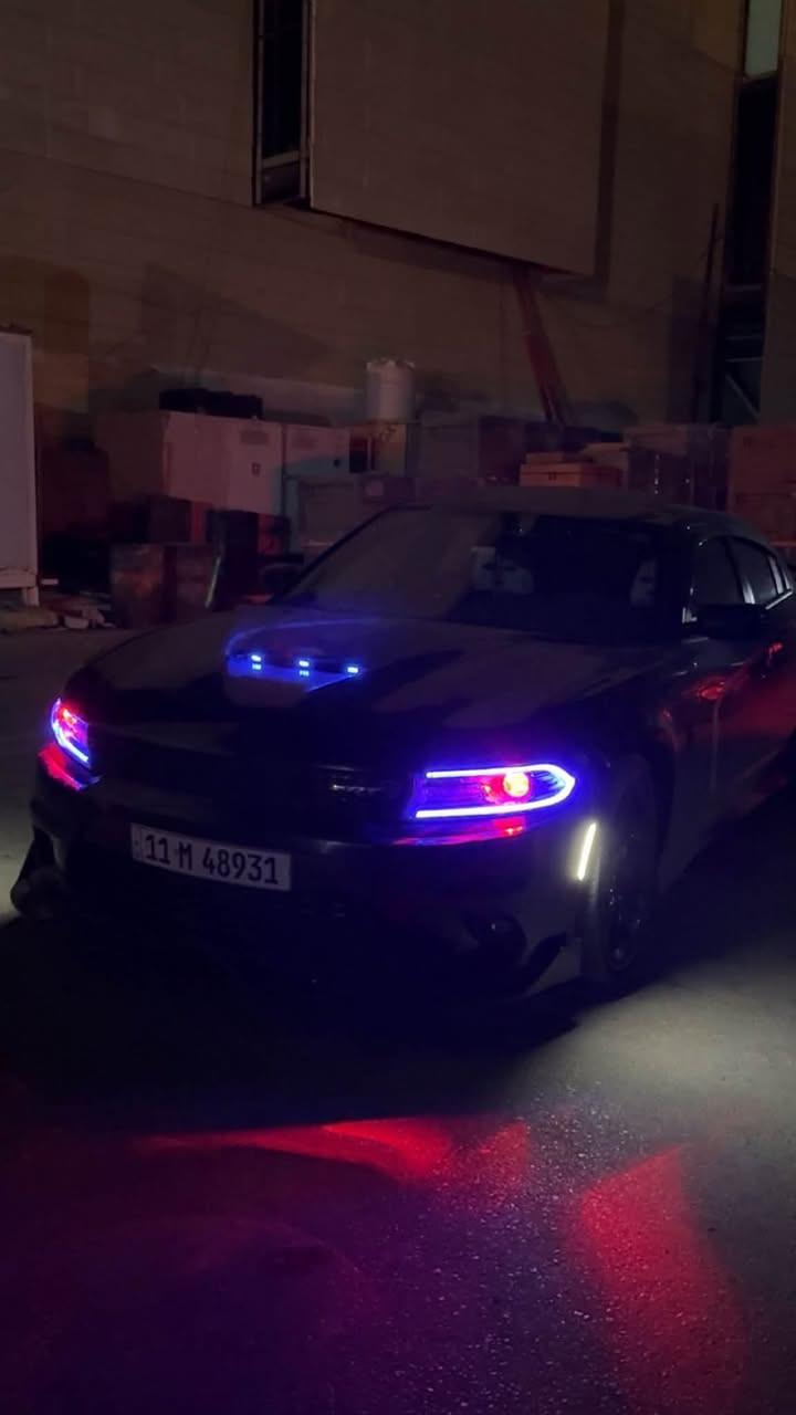 لسلام عليكم من رخصة الادمن
جارجر ارتي R/T 5700 موديل 2020 سوبر تراك باك فول ماكس  فتحة سقف وكرسي حظن جلد ورادار جانبي وعليه اويل كاتش كان رياضي مبرد سائل دهن ،الداخل تغليف كاربون ڤايبر + شفتات رياضي Launch control +ليد متغير الوان 360 درجة، حادث دعامية بدون ايرباك وحافت البنيد اربع اصابع ( مغلفه PPF نانو كامل) ماشيه 98km  بجم كبس 
السيارة جديده وكلش نضيفه وعليه دبات HT POWER دبات تحكم ريموت بلصوت 
سياره بلبصرة ***********
