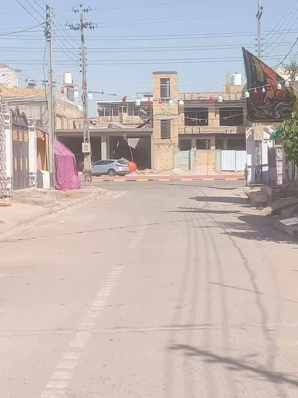 دار لبيع بجمعيات سايدين مال جمعيات بالبداية بموقع متميز مساحتة ١٠٠ متر طابقين كامل خدمات سعرها ١١٥ وبي مجال اتصال ***********
