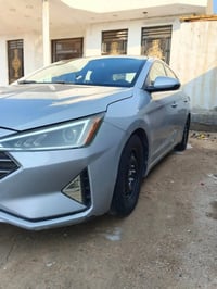 النترا ٢٠٢٠ ماشية 121 mi  بيها صفحة صبغ ابيع حزام   113$  07714748810