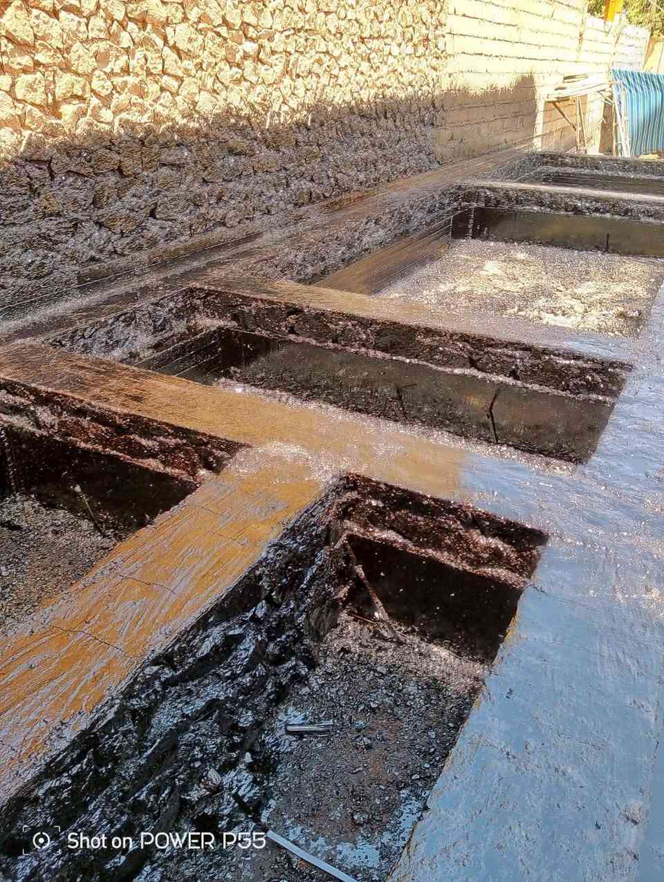 الغنى الحقيقي لا يُقاس ببريق الذهب ولا بسعة القصور، بل بقلبٍ امتلأ بالرضا ففاض بالسكينة. من أدرك سر القناعة، فقد امتلك مفاتيح السعادة، واستغنى عن مطامع الدنيا بكنزٍ لا يفنى؛ فالأرواح القانعة هي الأغنى، وإن طافت بها دروب البسطاء.

ياربي لك الحمد كما ينبغي لجلال وجهك وعظيم سلطانك: تم اكمال تزفيت قطعة أرض ماده القير من الرطوبه الارضه 
🔹 تفاصيل العمل تم العمل بها قاطين قاط الأول اساس والقاط الثاني جير جبهه ثخين عملي في قضاء هيت منطقة (الجمعيه): العمل تابع بأداره واشراف شركة أدم للعقار  

✅مستعدين لتزفيت القطع الأراضي والرباطات والجدران والارضيات من الرطوبه الارضه 
✅ وتقيير الاسطح والمباني الحكومية وتقيير احواض الماء من الرطوبه 
✅وعمل ماستك السطوح وتصليح الماستك القديم كوي واضافة 
✅وعمل ماده الايزوكام الدرجه الاولى عازل حراري 

✅ وعمل وفرش الباد السعودي 

✅وعمل ماده البيضاء للاسطح بكافه انواعها شبكه او بدون شبكه عازل حراري 

📍 جوده عاليه في العمل وجوده المواد وبأنسب الأسعار 

🔷عملي في كافة أنحاء محافضة الأنبار 

📞 الاتصال والاستفسار:       ***********   ابو آدم المحمدي
