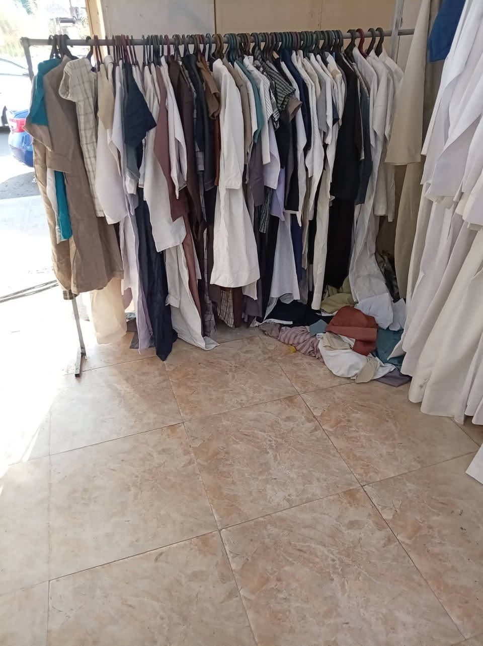 وصول وجبه جديدة ليوم من الدشاديش خليجي و دشاديش ولادي سعر لوحده ٥٠٠٠ دينار العنوان فلوجه حي المعلمين قرب جامع سعد ***********)( ***********
