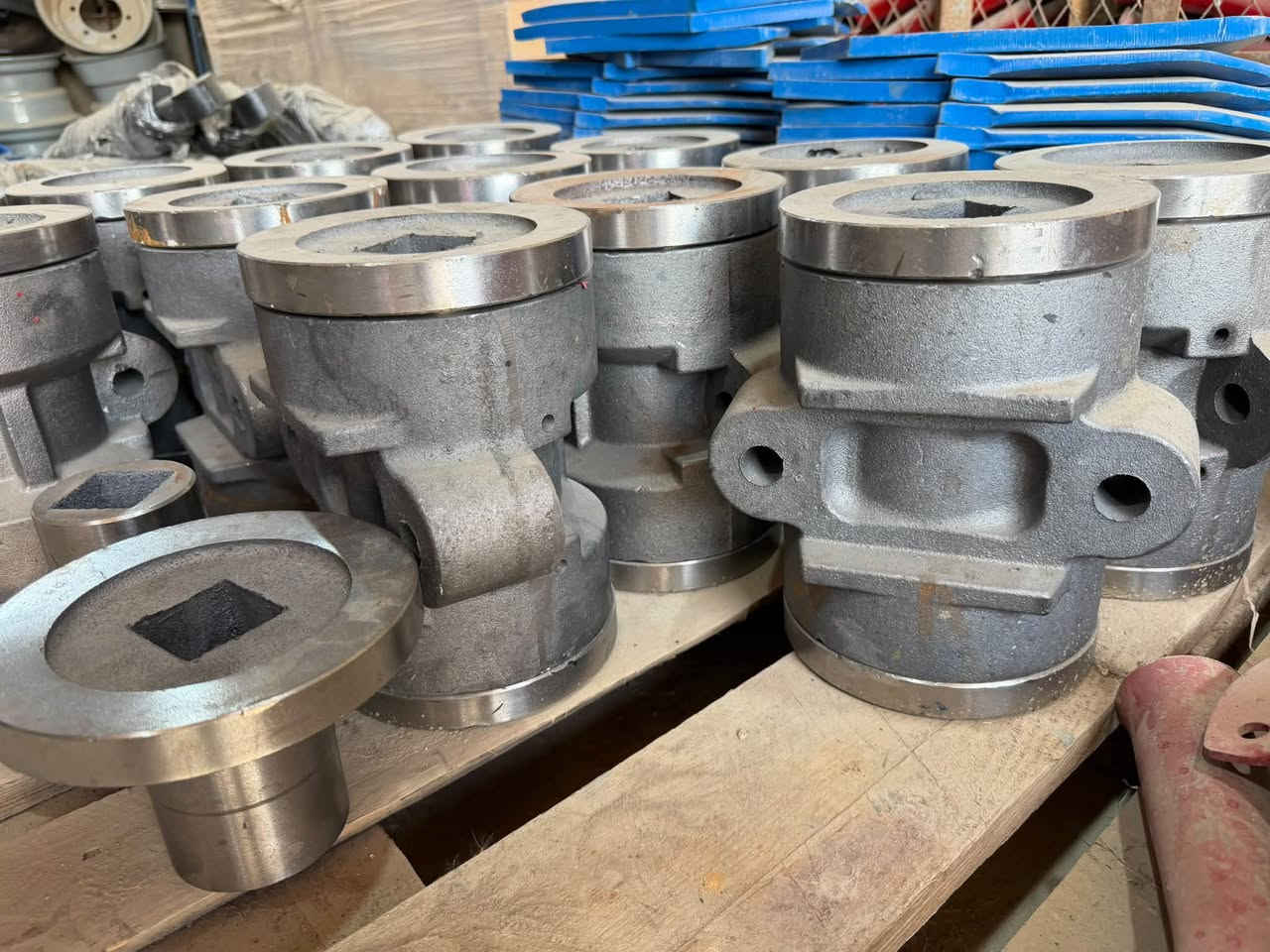 موجود خدمة توصيل جميع المحافضات 🚚
واتساب /  *********** 
عنوان واسط قضاء الصويرة الحي الصناعي

نص مكتوب في الصور:
- بوش براكيت تركي الوكيل مصطفى البياتي ***********
- دشلى مساعد طابعة اوزدمان الوكيل مصطفى البياتي ***********
- خرطوم طابعة