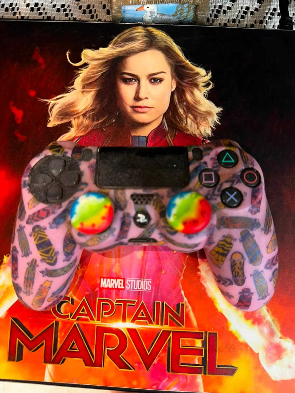 السلام عليكم 🌹
🎮 **بلايستيشن 4 – ذاكرة نص تيرا

الجهاز جديد، ما داخل صيانة وما مفتوح نهائياً ✅

📦 الملحقات:

* يد أصلية مال الشركة 🎮
* واير HDMI
* قرص لعبة GTA V
* جلدة حماية لليد

💰 السعر: 275 ألف فقط

📱 رقم التواصل واتساب فقط:
***********

⚠️ الرجاء التواصل واتساب فقط، هذا الرقم حصراً.
