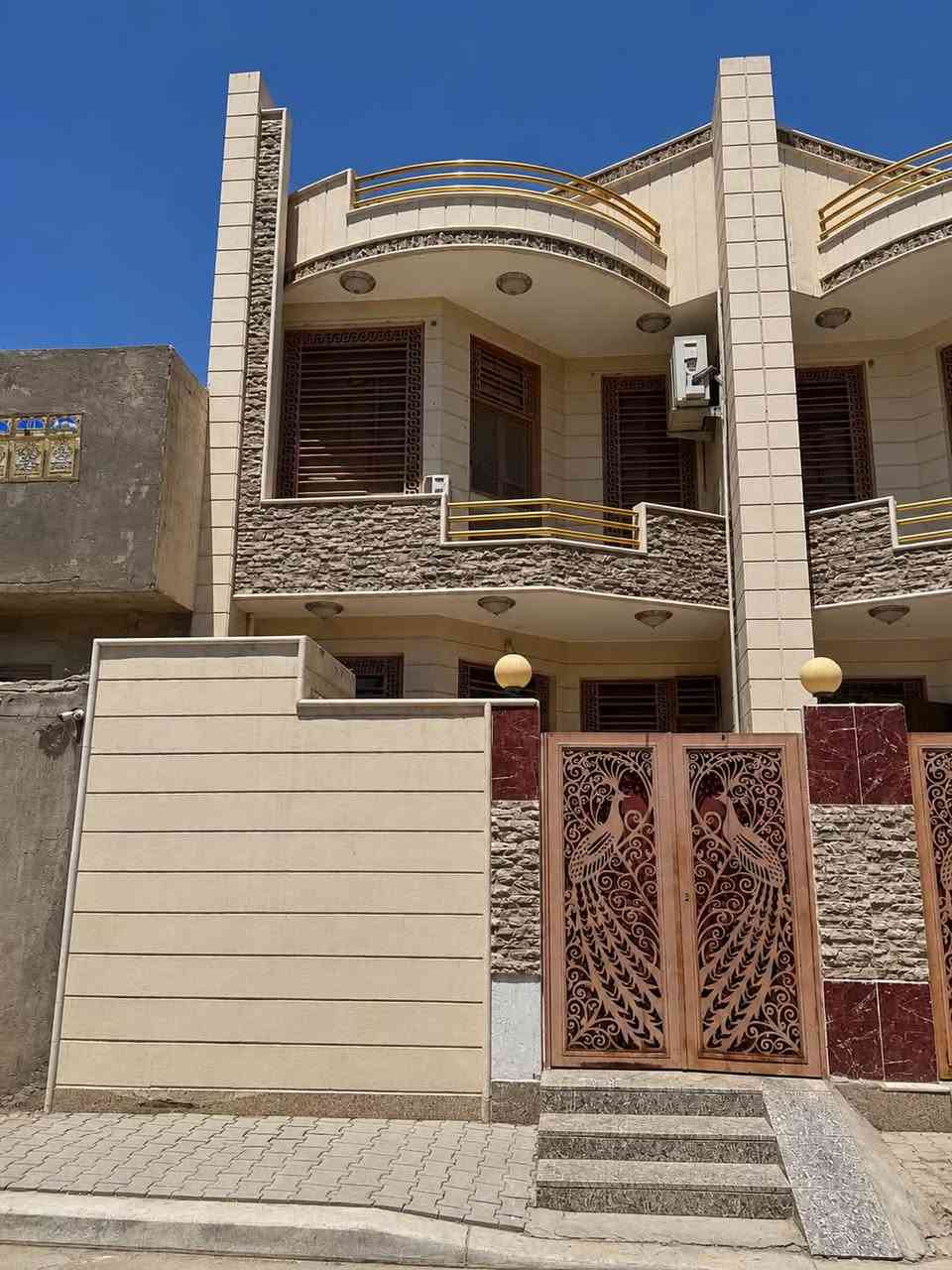 🏡 للبيع – منزل في حي الميلاد
فرصة مميزة لامتلاك منزل في موقع هادئ ومناسب للسكن.

📍 الموقع: حي الميلاد
📐 المساحة: 100 متر
🏠 البناء: طابق ونصف
🛏️ عدد الغرف: غرفتان
📜 السند: طابو صرف

💰 السعر: 200 مليون دينار عراقي (قابل للتفاوض مع الجادين)

المنزل مناسب للسكن العائلي، وقريب من الخدمات والأسواق.

📞 للاستفسار والتواصل:
***********
***********
