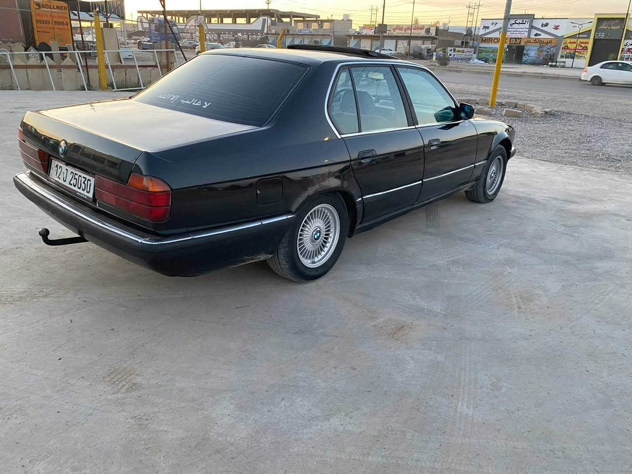 للبيع او مراوس حسب القناعة✨BMW 730 V8 ✨لون اسود كحلي
فول اوتو مديل94✅ 

 بخ جماليه مصبوغه اول صبغه✅

تبريد تدفئه قطعتين شرط ✅

بجم عريض ✅

دبل جكمجه✅

كشنات كهرب جلد تدفئه امامي خلفي ✅

خزن ميموري للكشنات ✅

محرك 8 شرط كير شرط✅

حماوه ثابته اقل من النص ✅

طخم كامل جديد✅

طخم تايرات جديد✅

✅ABSشغال

سنتر لوك ✅ 

كابون بانزين ✅

رقم انكليزي ✅

سلايت 3 وضعيات ✅

4جامات كهرباء✅

لايتات بلادي شركه✅

بدون خياس✅

صاج بلادي مو لزك ✅

مكفوله  والكص✅

✨فول السياره✨

سعر السيارة 63ورقة وبيه مجال 

***********
