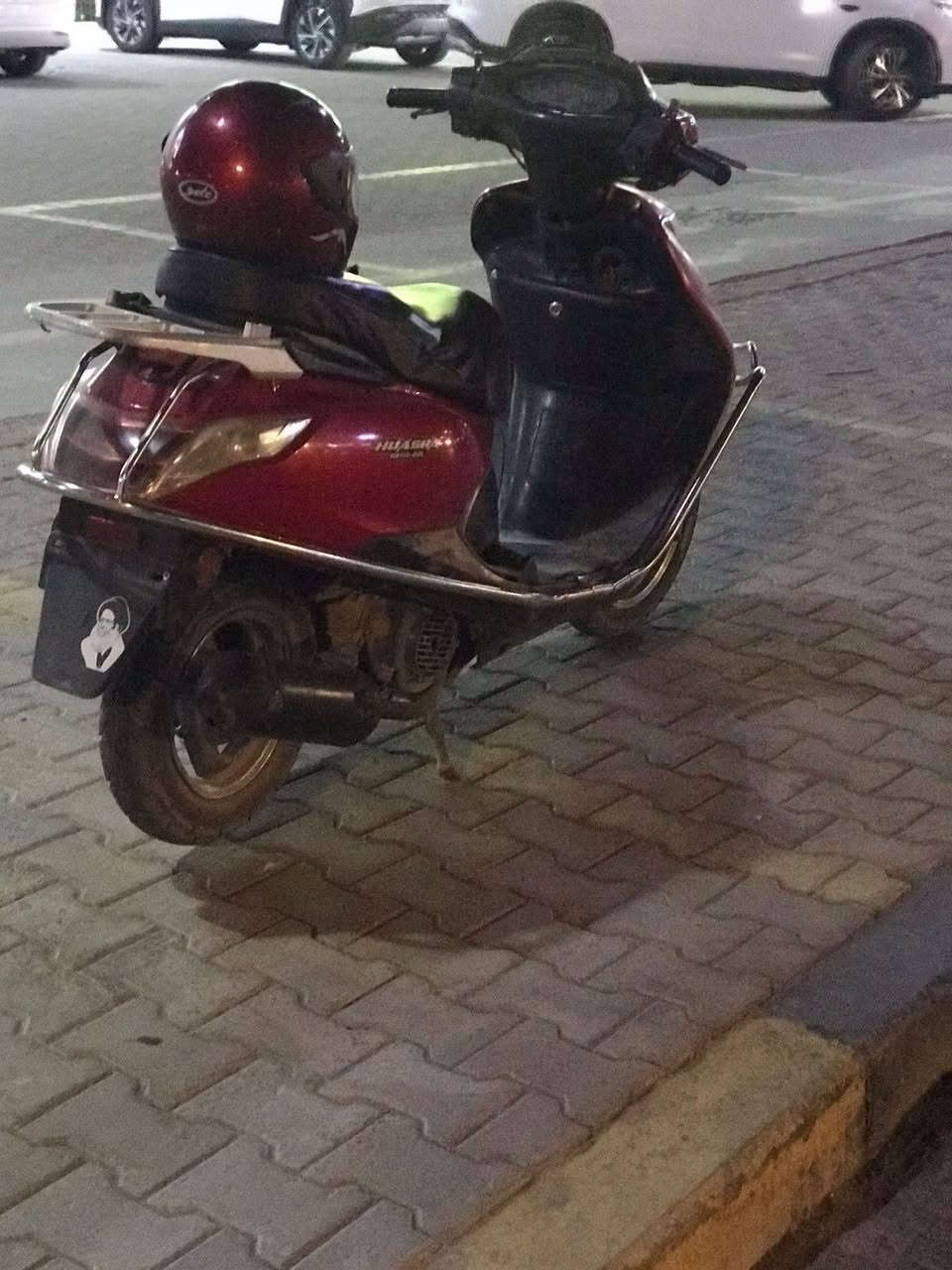 دراجة فحل للبيع جاهزه مكينه لاتبخير ولاتنقيص نكره سلف لايت اشاير دبلات جكات بريكات كله تمام سعره 290 نجف حي النفط ***********
