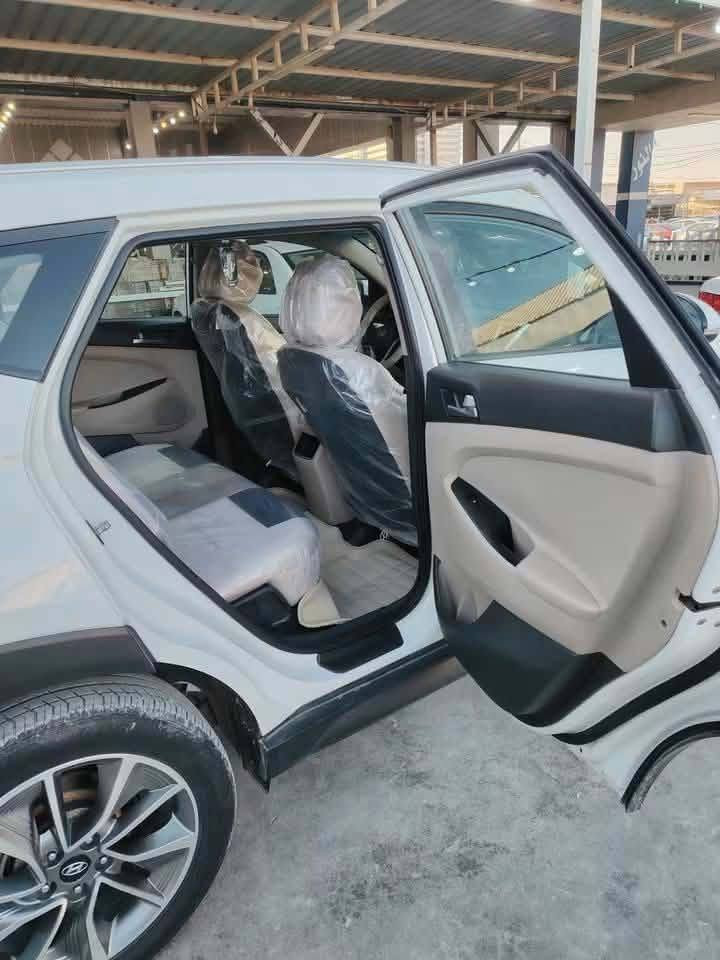 توسان خليجي موديل ٢٠١٨ سيارة جديدة رقم بابل انكليزي باسمي ومثل ماموضح بالصور للبيع سعر السيارة ١٧٠ مع المجال
الاتصال ***********
