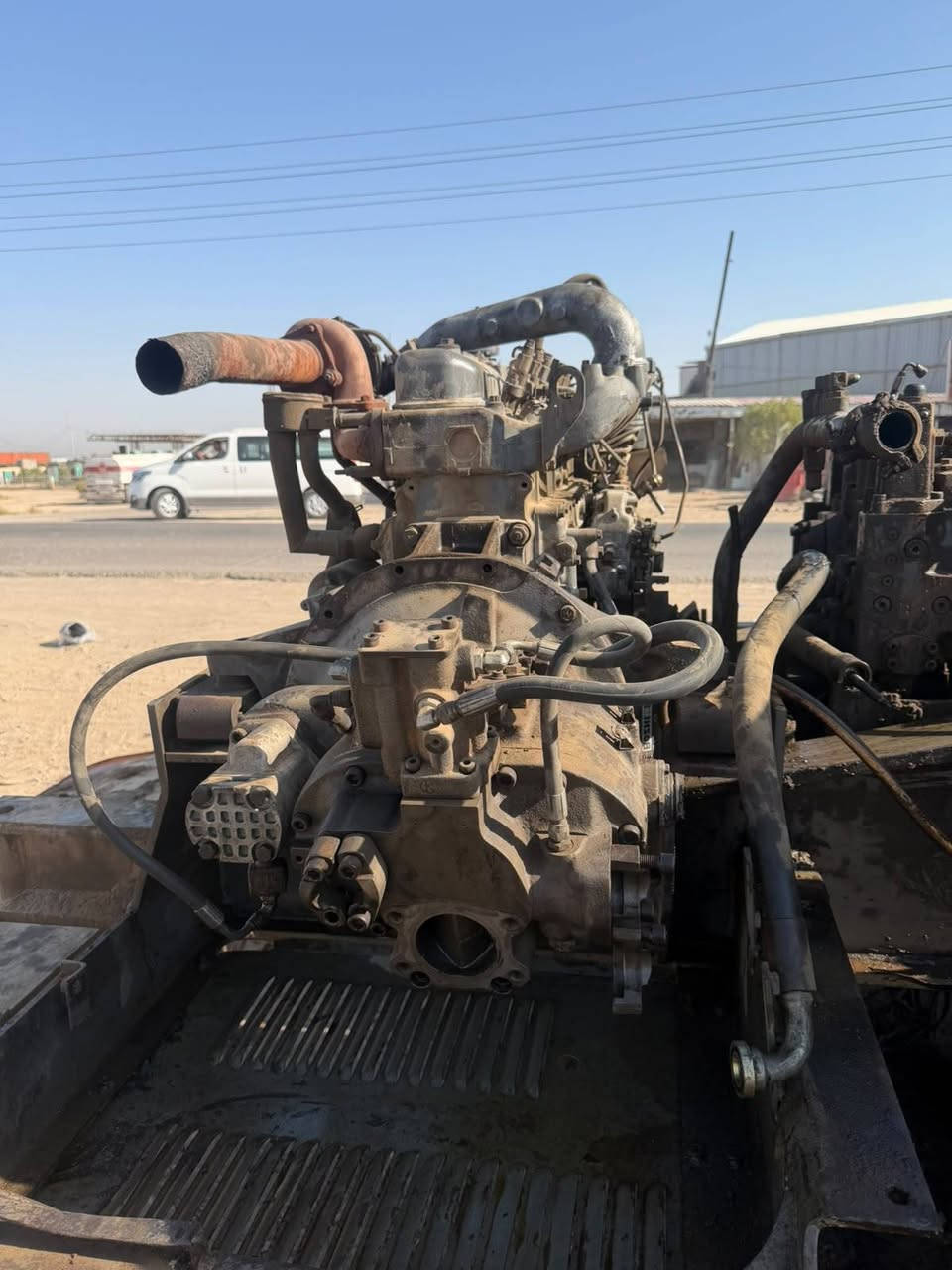 مواد حتياطيه هيتاشي للبيع التصال علأ الرقم ***********//***********

نص مكتوب في الصور:
- HITACHI