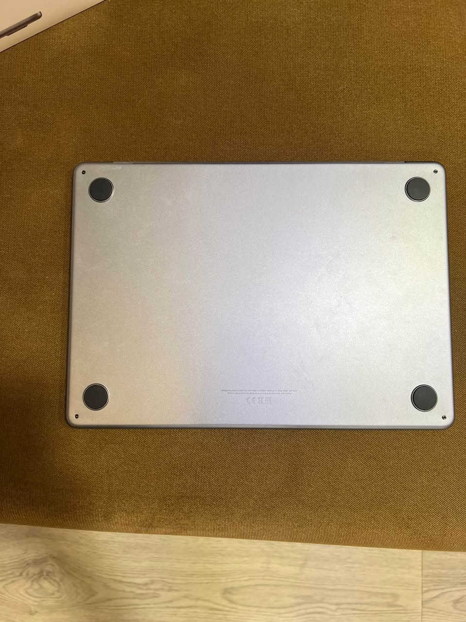  MacBook Air M2 للبيع

🔹 الموديل: MacBook Air M2 – A2681
🔹 الشاشة: 13.6 إنچ Liquid Retina
🔹 المعالج: Apple M2 – 8 Core CPU
🔹 كرت الشاشة: 8 Core GPU
🔹 الرام: 8GB Unified Memory
🔹 التخزين: 256GB SSD
🔹 الدقة: 2560 × 1664
🔹 Touch ID
🔹 كيبورد بإضاءة خلفية
🔹 MagSafe 3
🔹 2× Thunderbolt / USB 4
🔹 Wi-Fi 6 + Bluetooth 5.3
🔹 كاميرا FaceTime 1080p 

🔥 حالة الجهاز: فول نظافة
🔥 استخدام قليل جداً
🔥 فقط شخط واحد بسيط
🔋 صحة البطارية: 99%
🔄 عدد السايكلات: فقط 45 Cycle
سعر 900 الف 
للحجز التواصل على الرقم حصرا ***********

الجهاز مواصفاته ممتازة للدراسة، التصميم، البرمجة، Photoshop، Canva والمونتاج،
