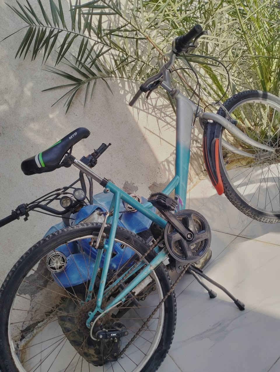 بايسكلات معاء دراجه بانزين للبيع الدراجه اب 150/البايسكل الأصفر اب 100/الأحمر اب 75/الجبلي الأزرق اب 50 القفص اب 50وبيه مجال***********العنوان ميسان
