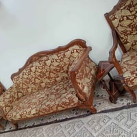 ١٠ مقاعد • ٦ قطع • نظيف