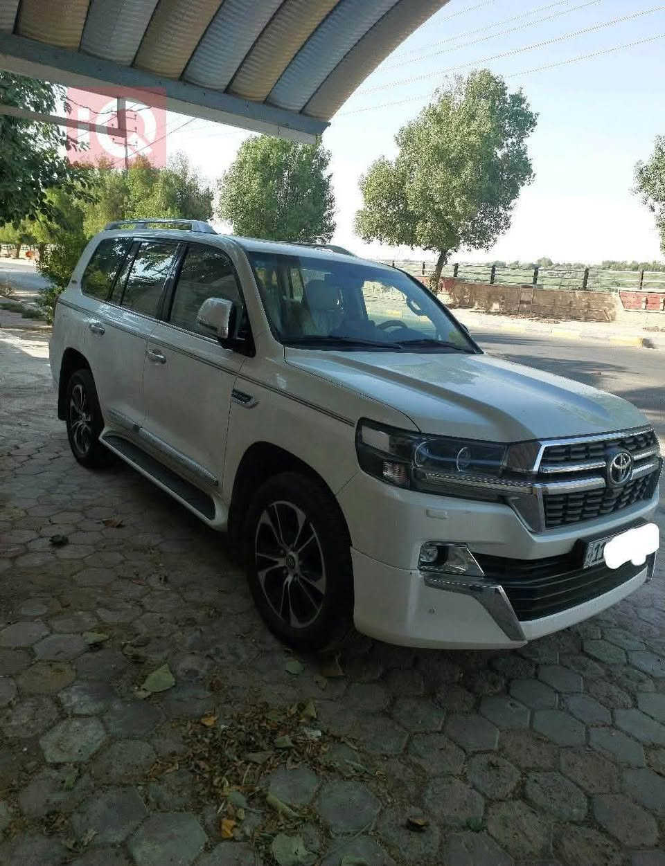 لاندكروز    ساز/   GXR2021
مكفوله العداد 39000 كم  رقم بغداد  
***********

