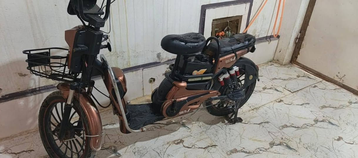 موديل 25 ... 5 بطاريات ... السعر 160 الف .. موبايل *********** .. المكان دلي عباس
