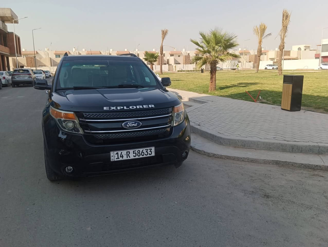 السلام عليكم فورد اكسبلورر 2013 خليجي بدون حادث فئة limited  دفع رباعي محرك 3500 بصمة بانوراما تشغيل عن بعد كشنات أمامية تدفئة و تبريد وتحكم كهرباء إشارة بالمري ونقطة عمياء ومري قلابة و رادار خلفي دمام بلادي ويل كب قياس 20 و صندوق كهرباء وبعد مواصفات وعليها إدامة بلكات جديدة وتنظيف نوزلات و عبوة فيول بمب جديدة العنوان بغداد السعر 126$ للاستفسار ***********
