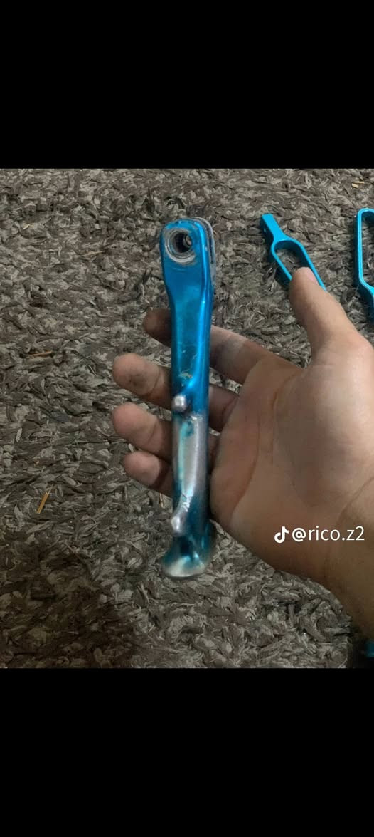 السلام عليكم أغراض لبيع
مكاني بغداد كراده داخل 
توصيل عندي 

الأسعار خاص 

***********
