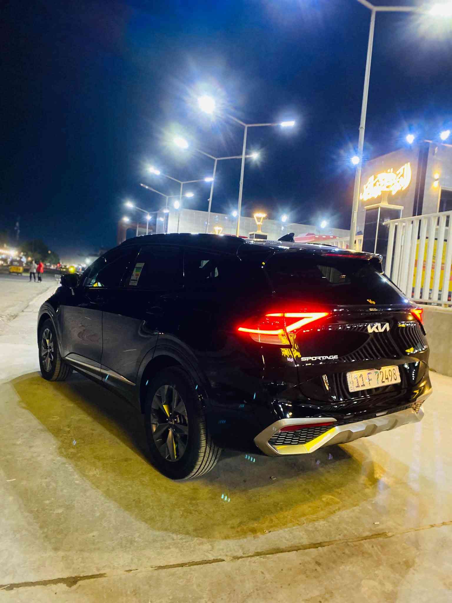 السلام عليكم :

🔥🔥 للبيع كيا سبورتاج هايبرد 2024 SX PRESTIGE 🔥🔥

🇺🇸 وارد أمريكي
🖤 اللون: أسود ملكي
❤️ الداخلية: أحمر
⚡ هايبرد 1.6 تيربو
🐎 227 حصان
4️⃣ AWD دفع رباعي
⚙️ گير أوتوماتيك 6 سرعات
👥 5 ركاب

✨ فئة SX Prestige فل أوبشن ✨

🔹 شاشة 12.3 إنچ
🔹 عدادات رقمية 12.3 إنچ
🔹 شاشة ملاحة
🔹 Harman Kardon صوت فاخر
🔹 فتحة سقف بانوراما
🔹 مقاعد جلد أحمر
🔹 تبريد وتسخين المقاعد الأمامية
🔹 دركسون مدفأ
🔹 ذاكرة مقعد السائق
🔹 كاميرات 360°
🔹 كاميرا النقطة العمياء
🔹 رادار ومثبت سرعة ذكي
🔹 المحافظة على المسار
🔹 Highway Driving Assist
🔹 حساسات أمامية وخلفية
🔹 باب خلفي كهربائي
🔹 ركن ذاتي عن بُعد
🔹 دخول وتشغيل ذكي
🔹 تشغيل عن بُعد
🔹 شحن لاسلكي
🔹 Apple CarPlay / Android Auto
🔹 إضاءة LED
🔹 جنوط 18
🔹 تكييف أوتوماتيك ثنائي المنطقة
🔹 مواصفات أمان متكاملة
((((بدون ايرباك )))))

💯 سيارة فئة عالية جداً، هايبرد، دفع رباعي، داخلية حمراء ومواصفات SX Prestige.

📍 الممشى: 45 الف ميل
🎨 الصبغ: قطعه وحده صبغ الجاملغ الامامي ومكانين بارد
مكان :-بغداد_ البنوك
💰 السعر: __230 
***********📞

