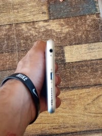 ايفون6للبيع سعر 60الف برغي واحد مامفتوح بي وضع شركه رقم07761166657بي و...